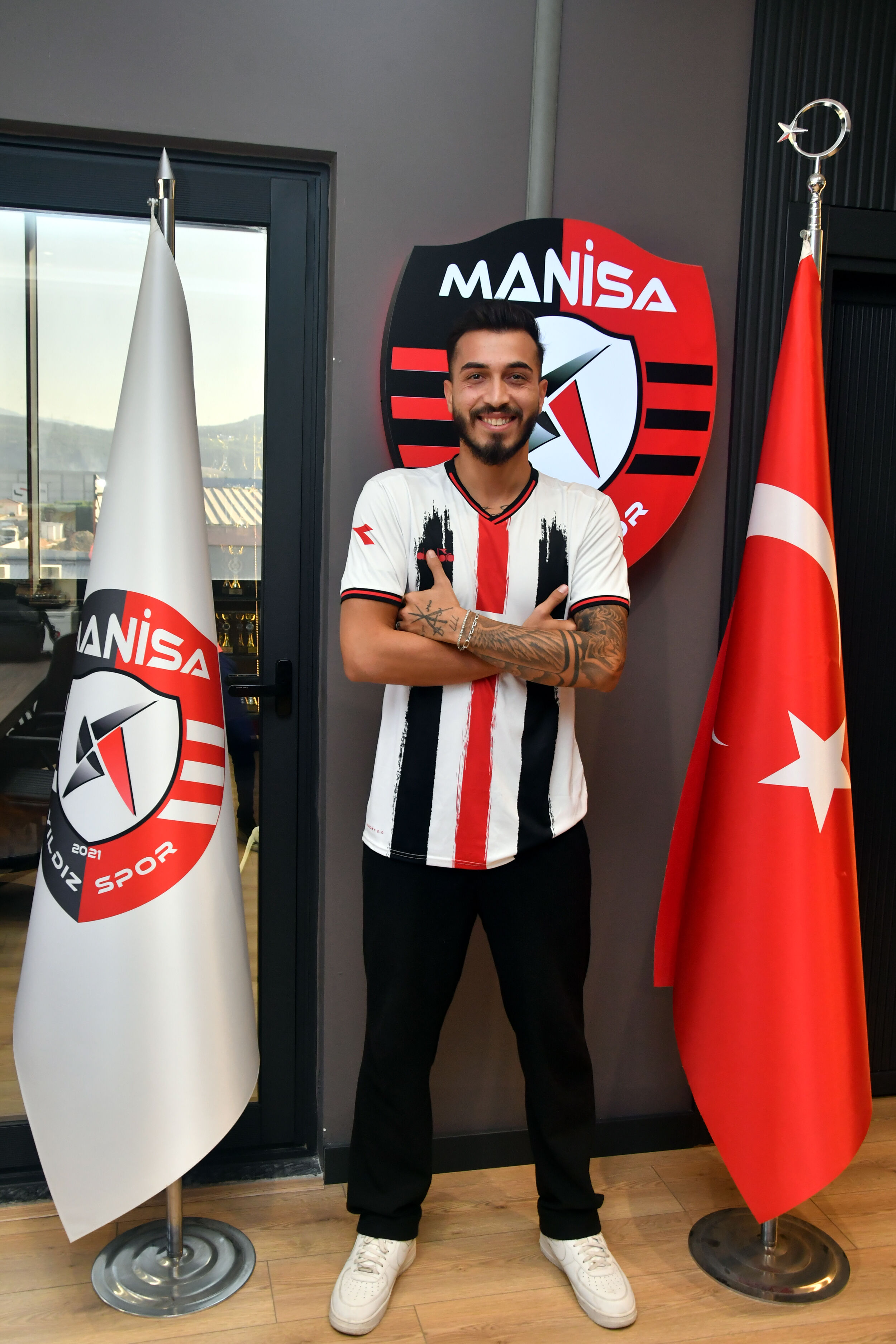 Timurcan Gök, Yıldızspor 45 Fk Ile Anlaştı! (2)