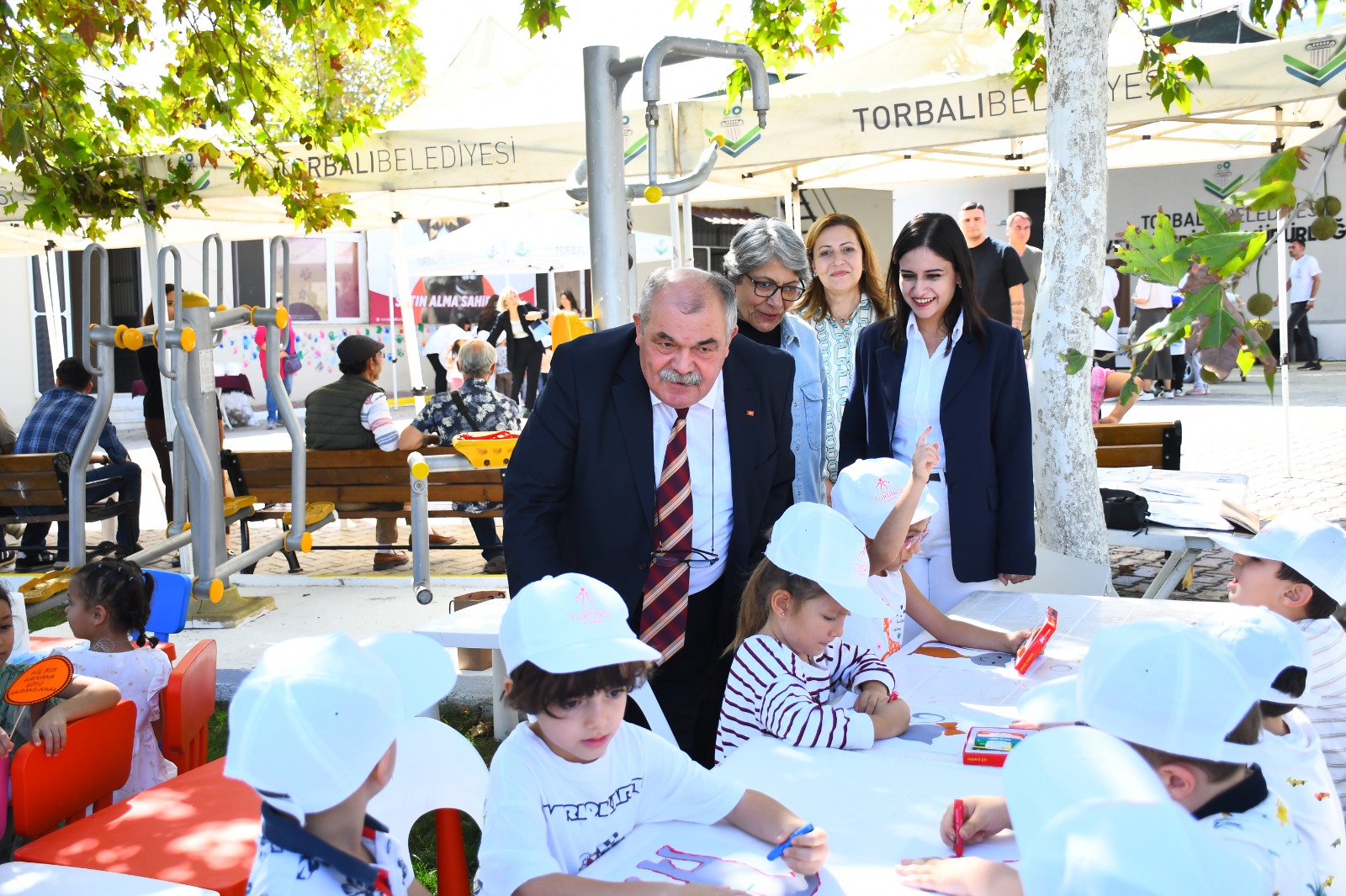 Torbalı Belediyesi’nden Dünya Hayvanları Koruma Günü’ne Özel Etkinlik