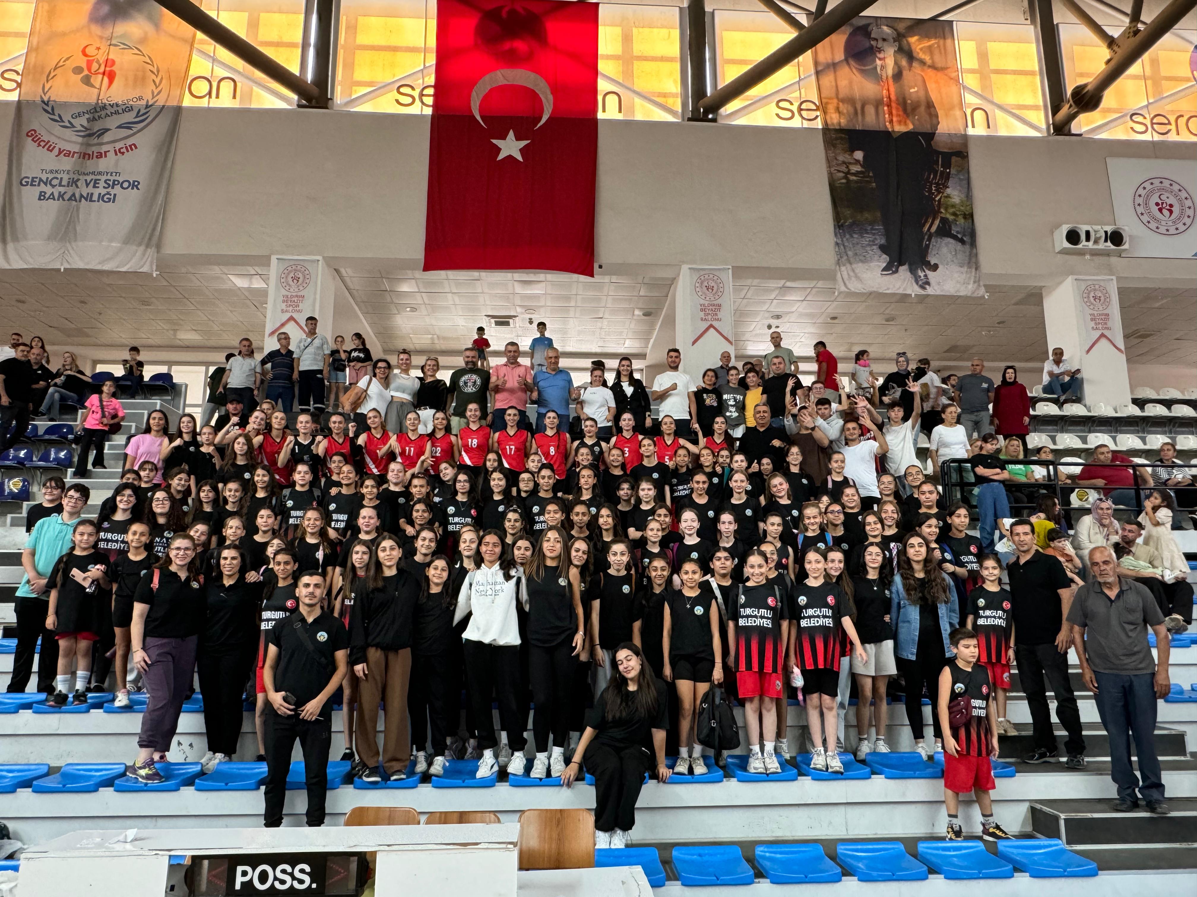 Turgutlu Belediyesi, Gencelli İdman Yurdu'nu Mağlup Etti