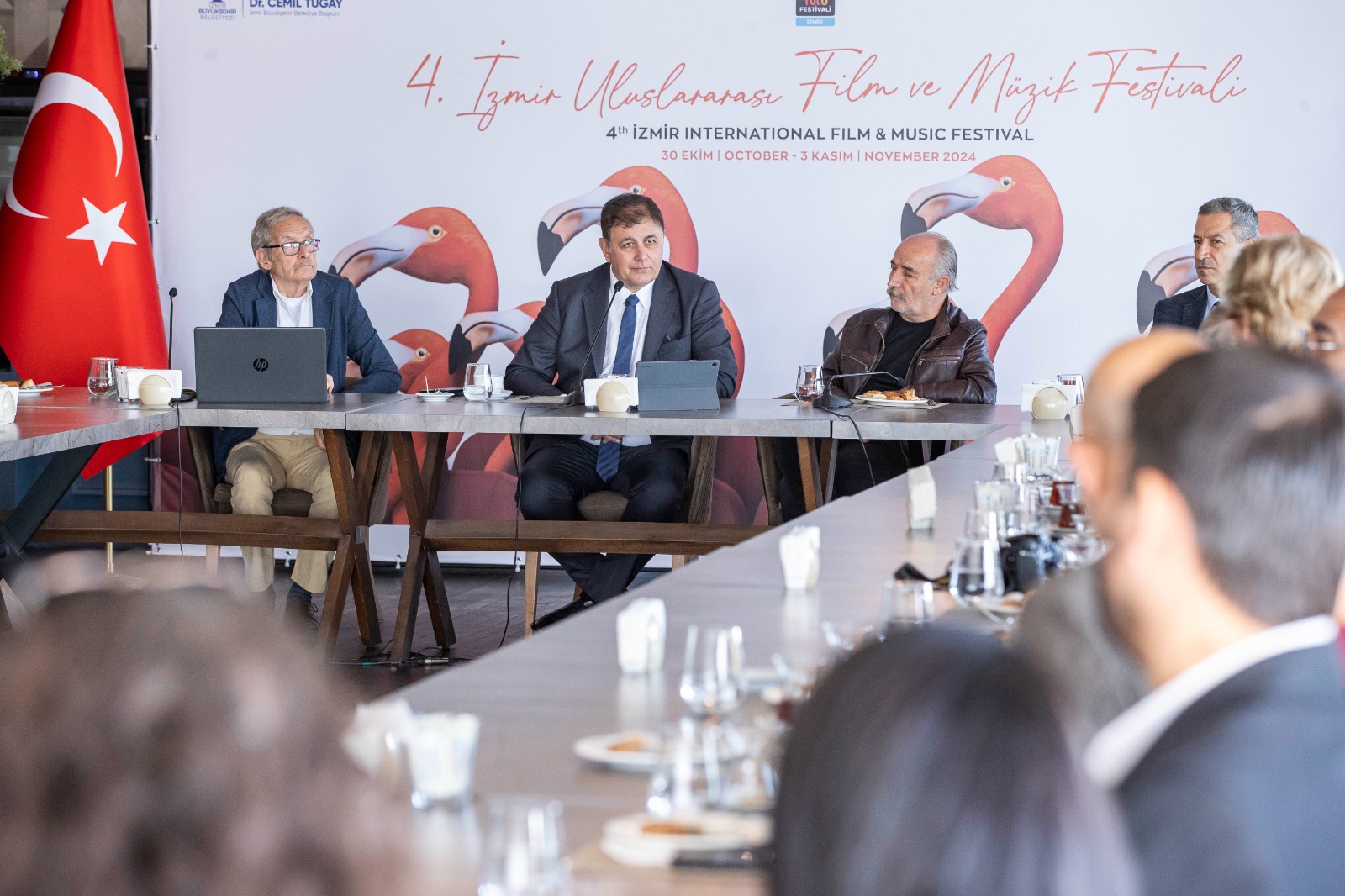 İzmir, dev organizasyonla dünya sinemasını ağırlıyor - Haber Ekspres