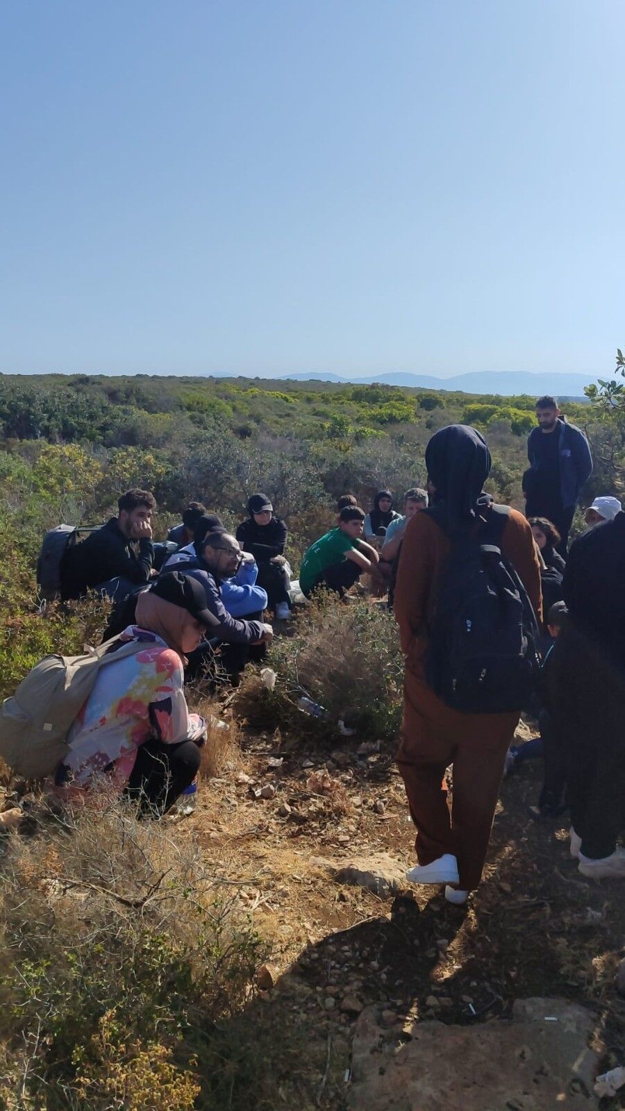 Yasa Dışı Yollarla Kaçmaya Çalışan 53 Düzensiz Göçmen Yakalandı0