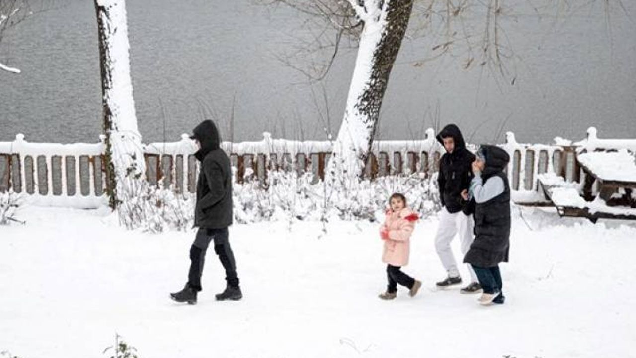 25 Kasım'da Okullar Tatil Mi 6 Il Kar Nedeniyle Eğitime Ara Verildi! (3)