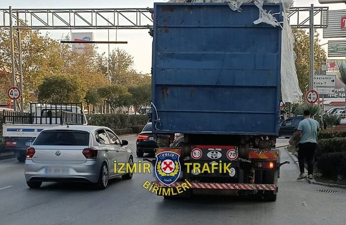 Akçay Caddesi Arıza Yapan Araç
