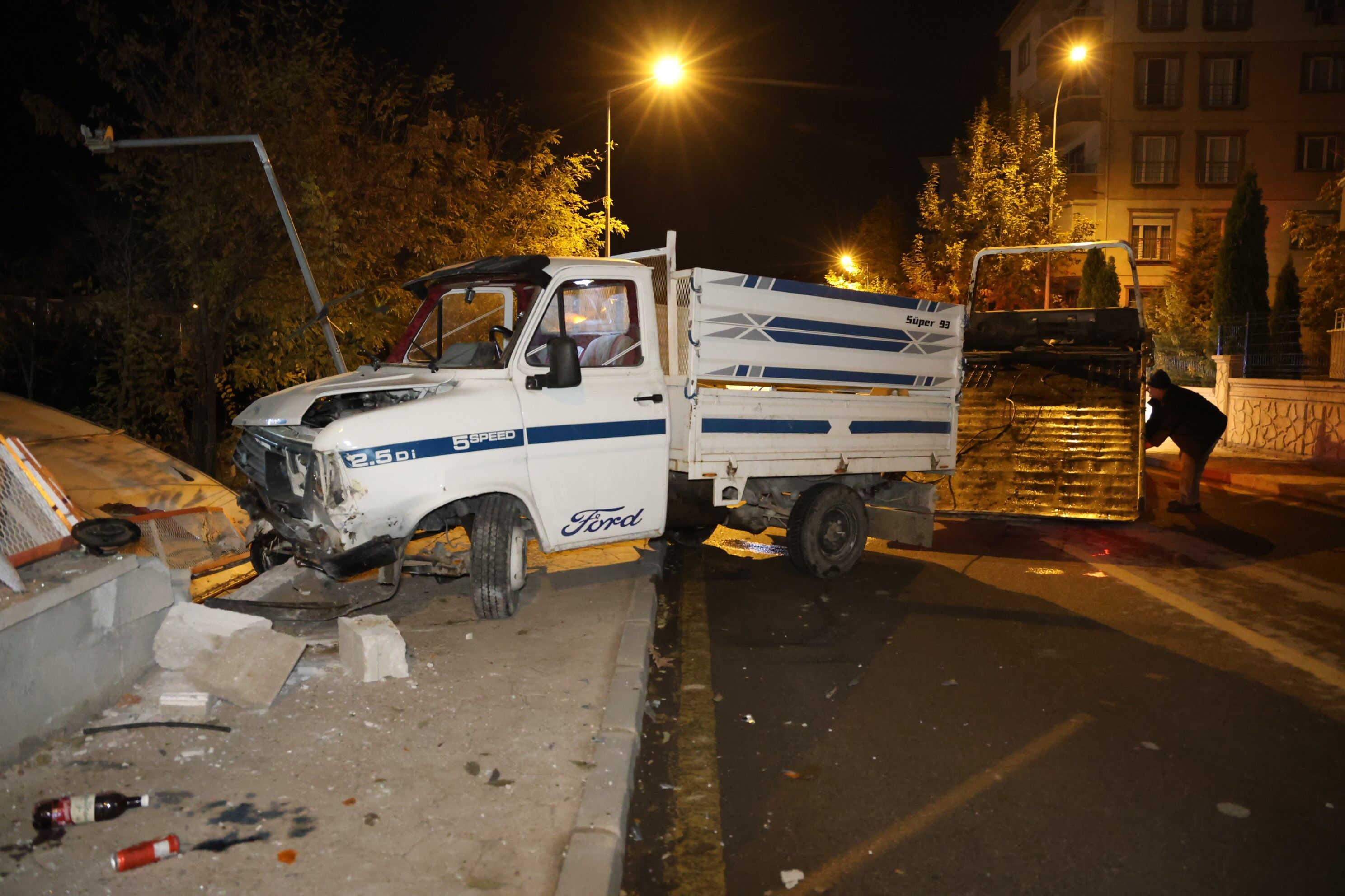 Alkollü Sürücü Kazada Test Sonucuna Inanmayarak Tekrar Ölçüm Istedi (2)