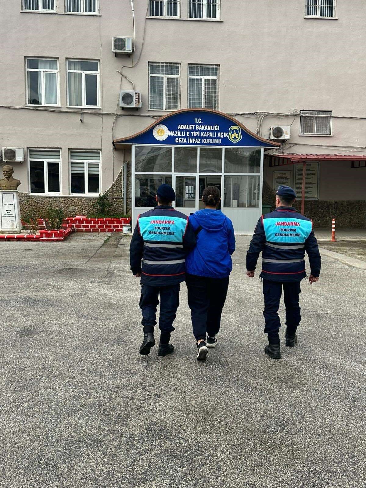 Aydın’da “Çember” Operasyonu 49 Suçlu Yakalandı (3)