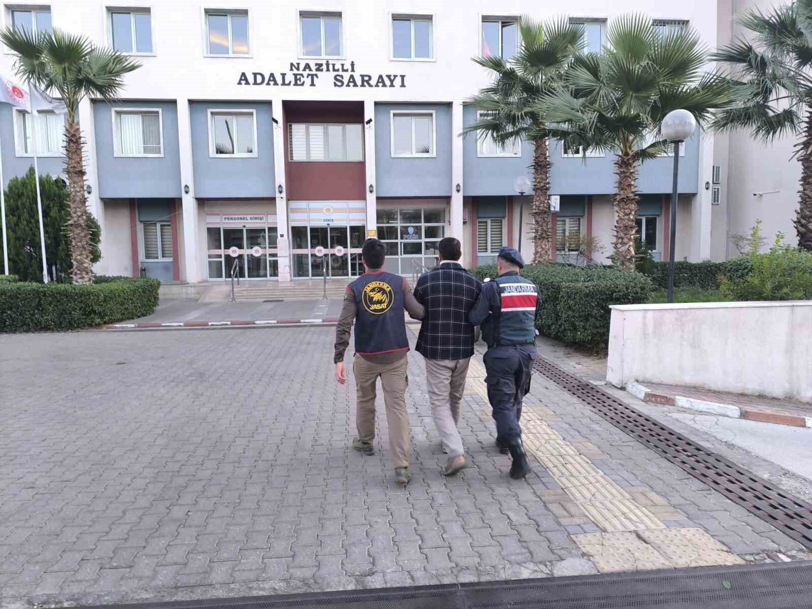 Aydın'da Jandarma, Suçlu Çifti Kıskıvrak Yakaladı!