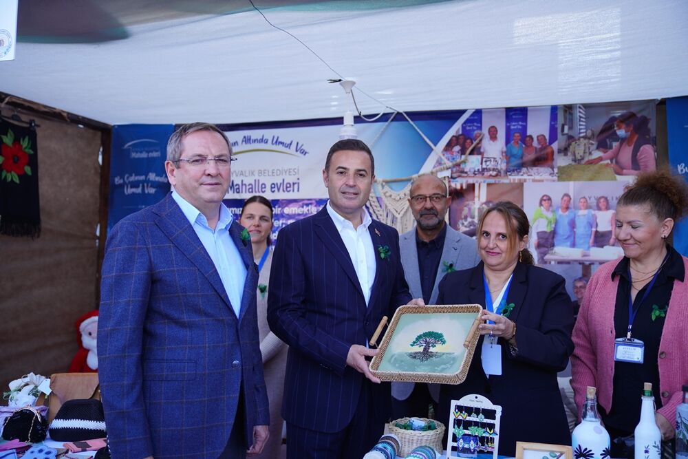 Ayvalık Belediyesi, 19. Uluslararası Zeytin Hasat Festivali’nde Fark Yarattı (1)