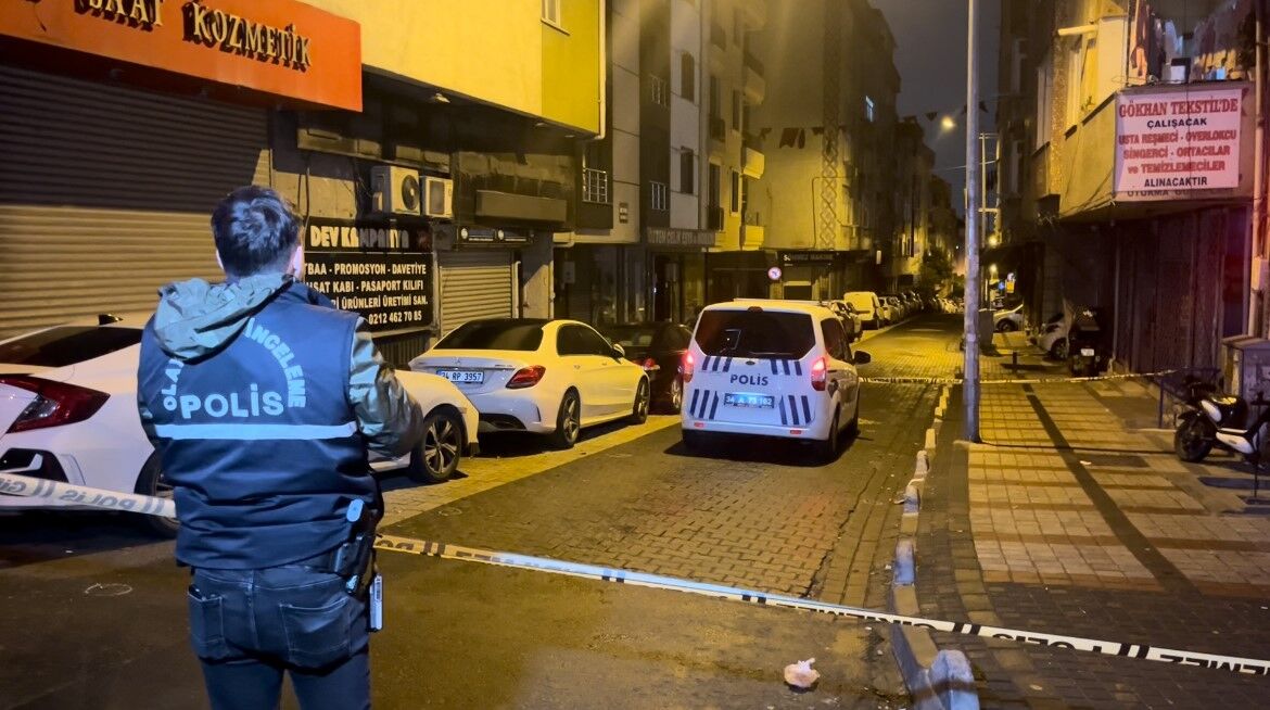 Bağcılar’da Silahlı Saldırı 2 Yaralı (2)
