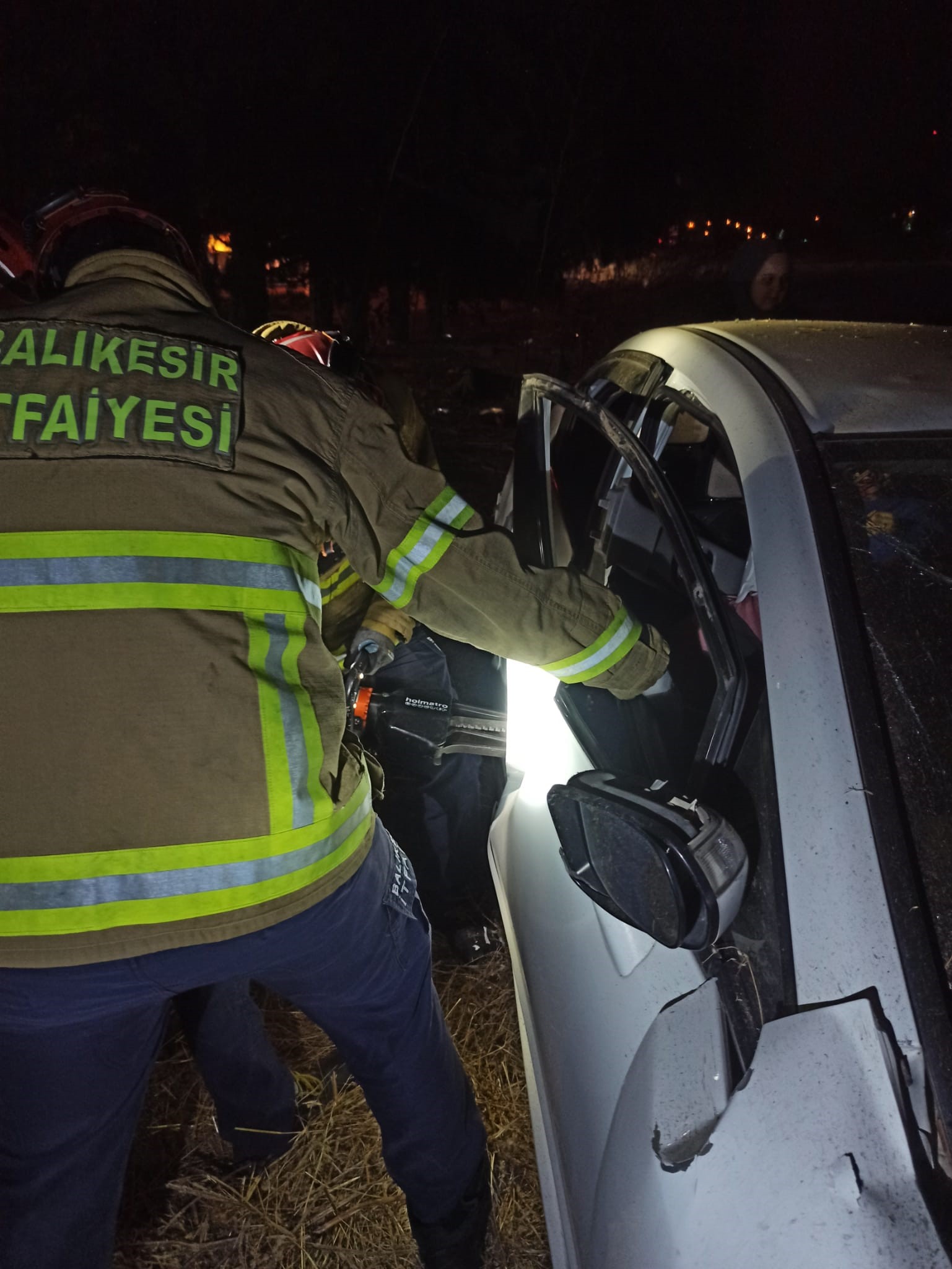 Balıkesir'de Trafik Kazası 6 Yaralı (1)