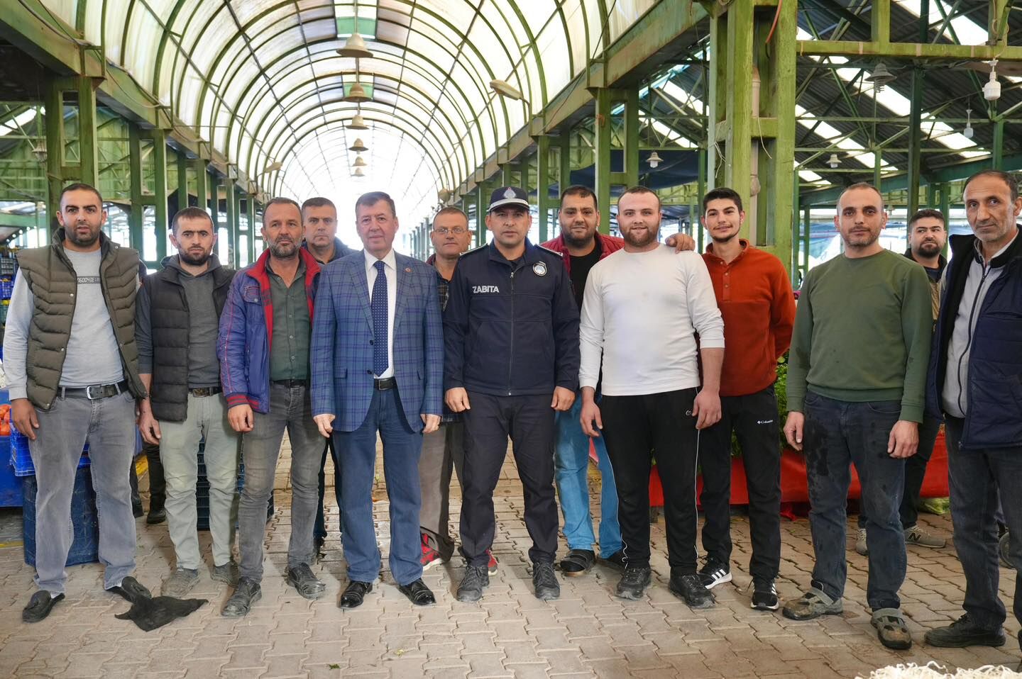 Burhaniye Belediyesi’nden Pazar Alışverişinde Şeffaflık Adımı (3)