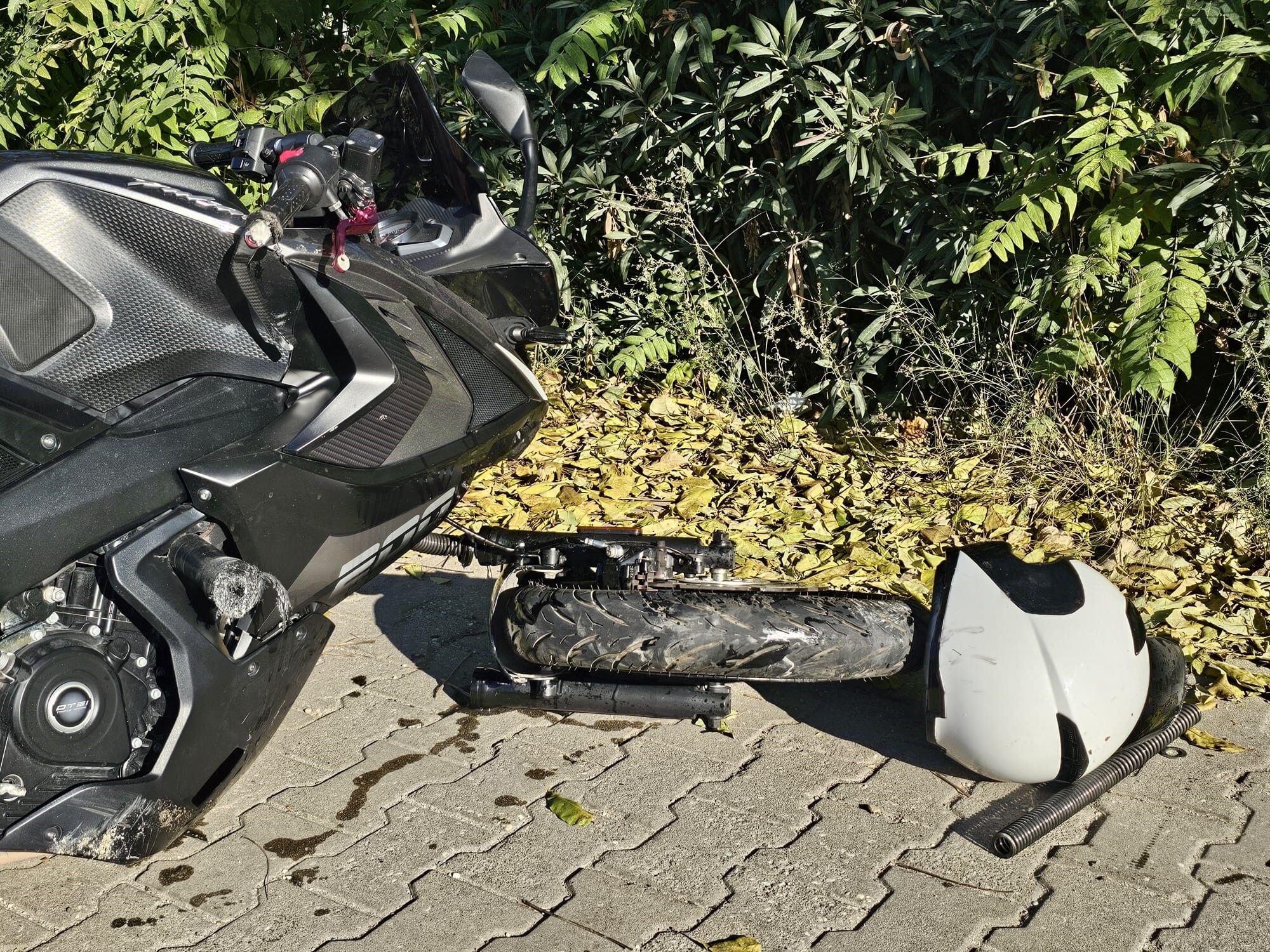 Bursa'da Trafik Kazası İki Motosiklet Sürücüsü Yaralandı (5)