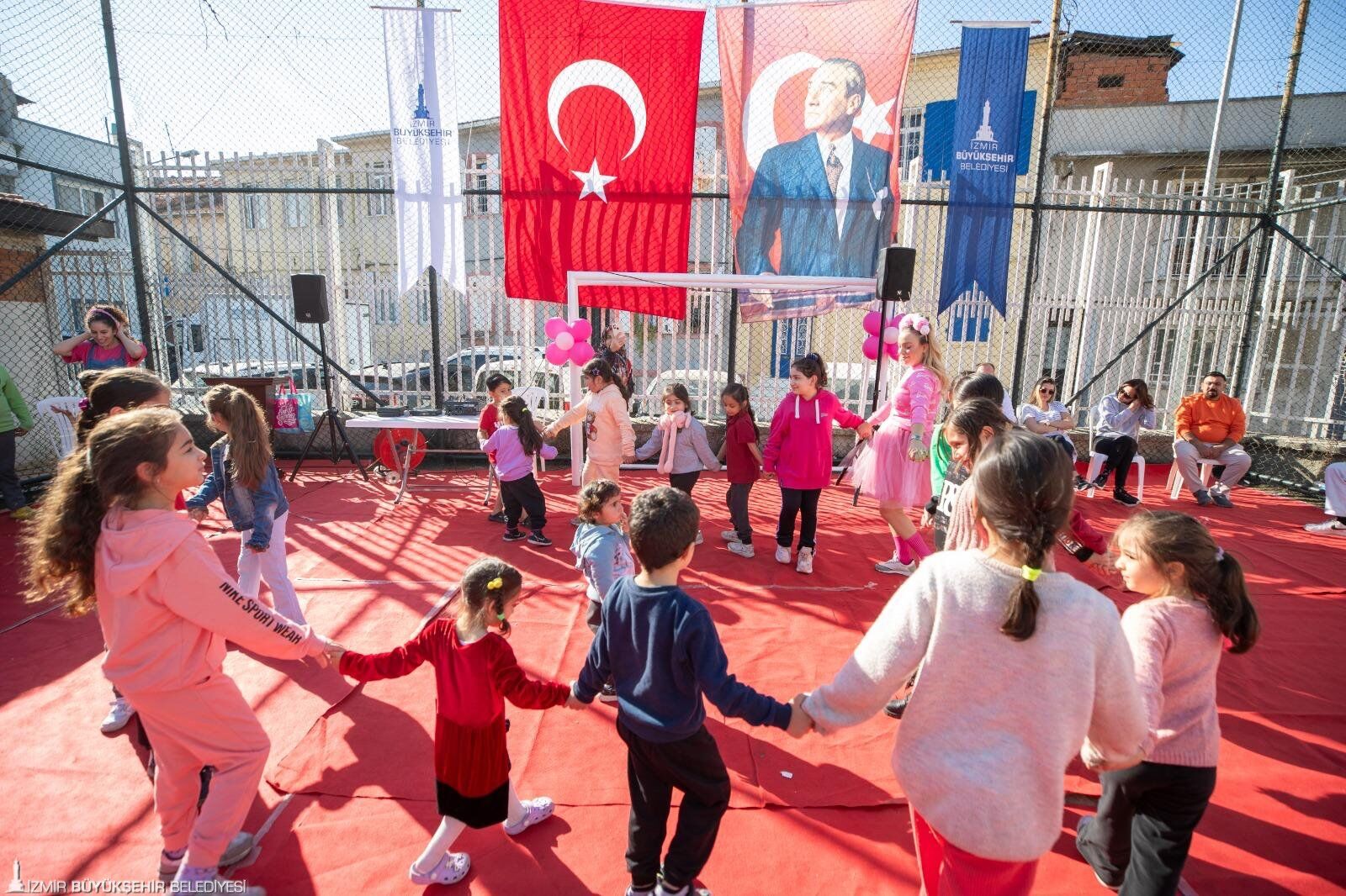 Çocuklar Basmane’de Doya Doya Eğlendi (5)