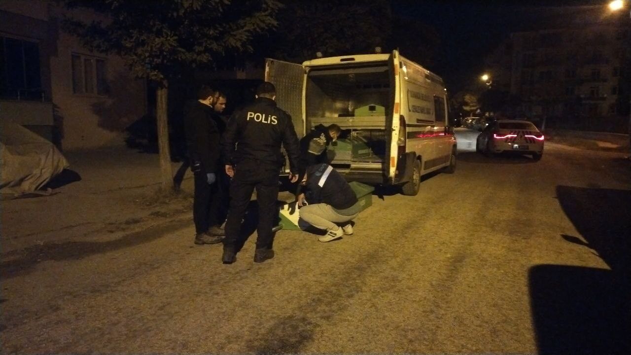 Çorum’da Korkunç Yangın Anne Ve Oğlu Hayatını Kaybetti (2)