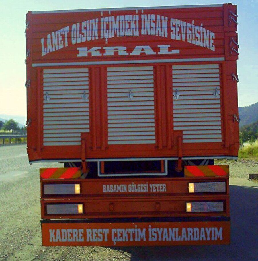 Dijitale Meydan Okuyan Kamyon Arkası Yazıları (3)