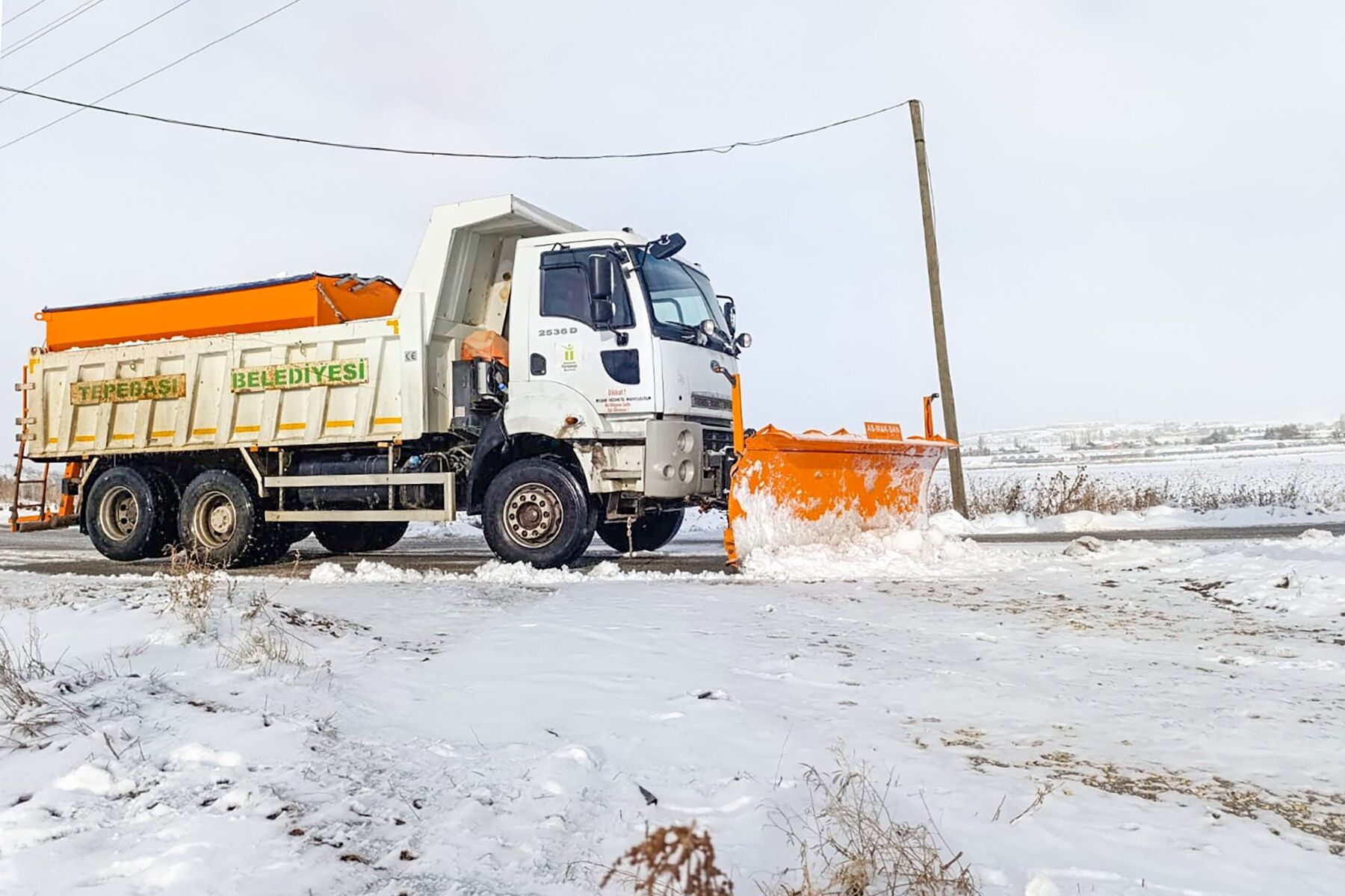 Eskişehir'de 3 Vardiyalı Kar Temizliği Çalışması Başlatıldı (5)