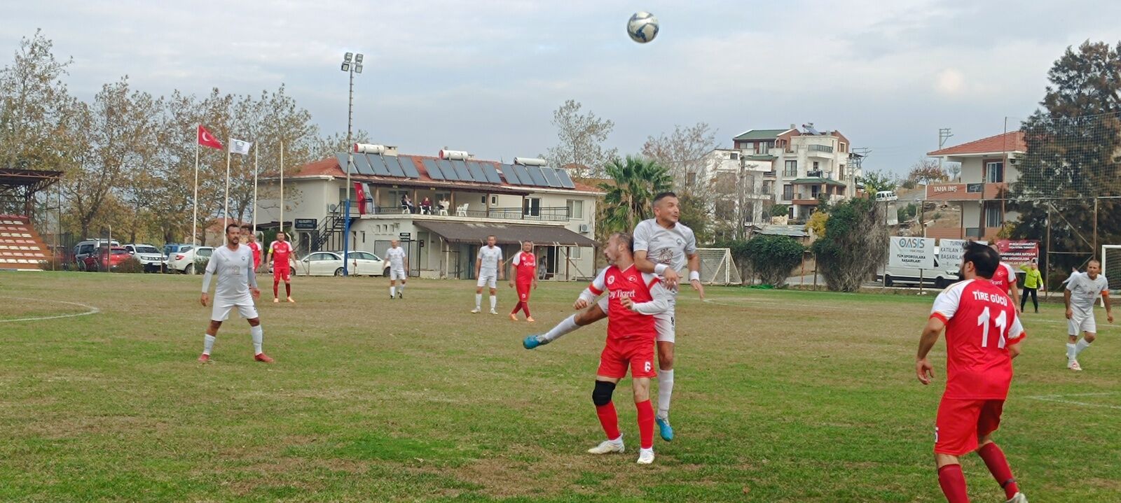 Foça Belediye Masterler Üçte Üç Yaptı (3)