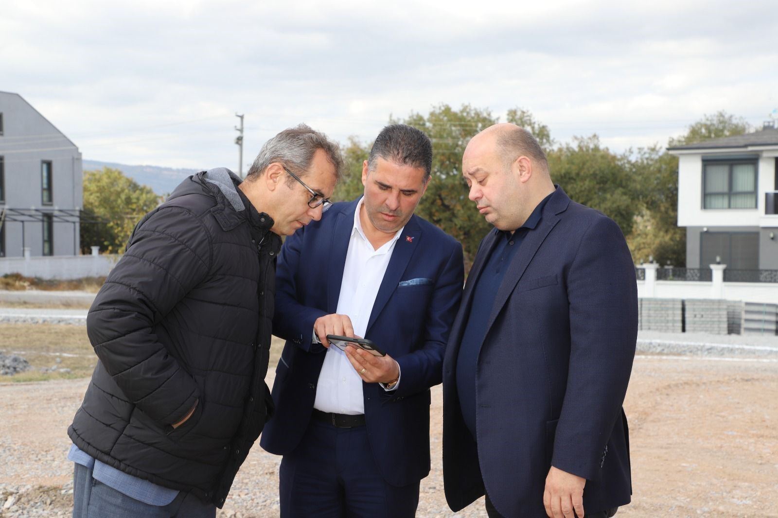 Gönen Belediyesi'nden 100. Yıl Mahallesi'ne Modern Park Projesi (3)