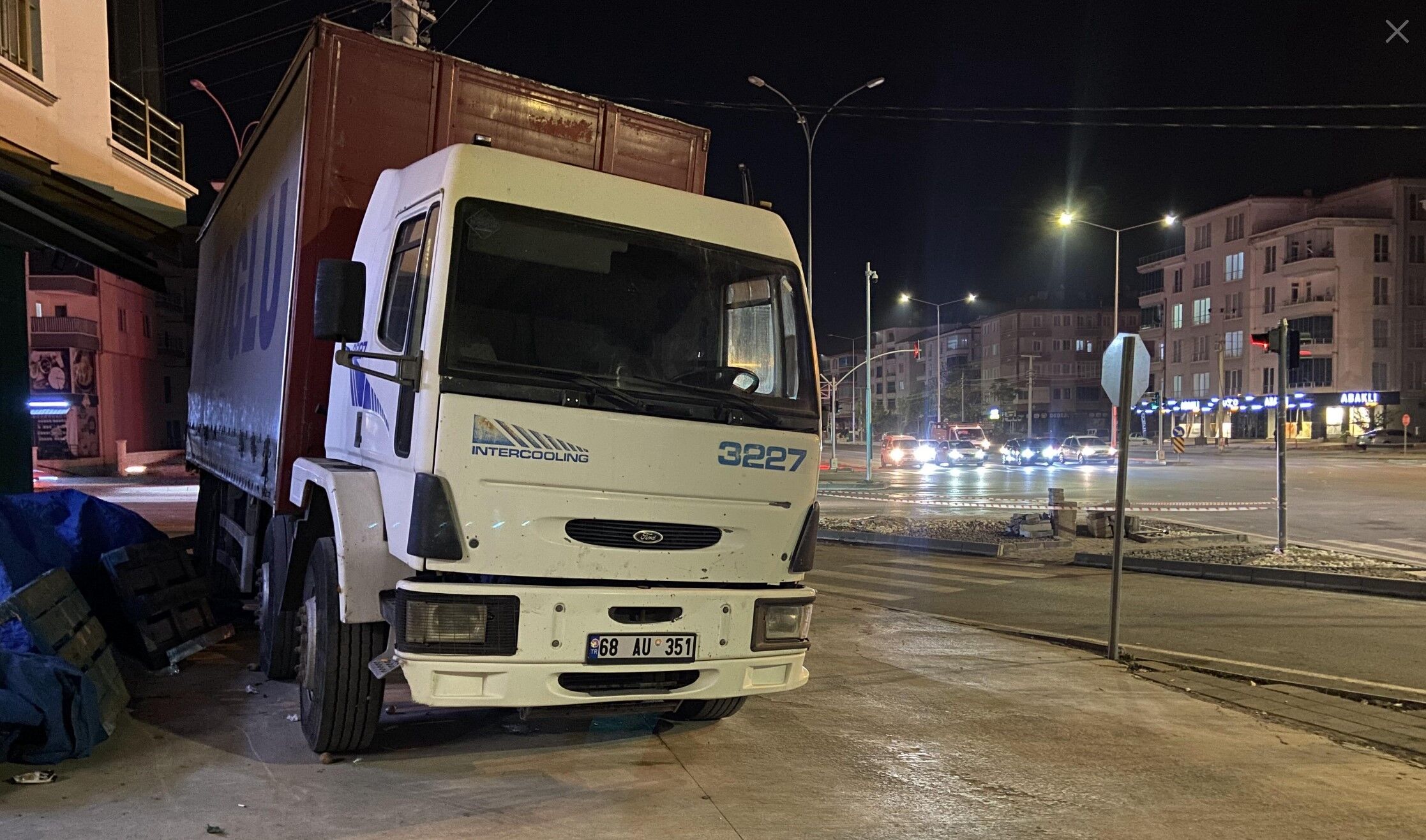 Kaldırıma Park Eden Kamyona 691 Lira Ceza (2)