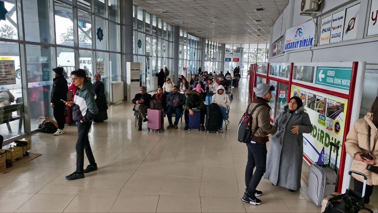 Kar Yağışı Nedeniyle Şehirlerarası Otobüs Seferlerinde Aksama (3)