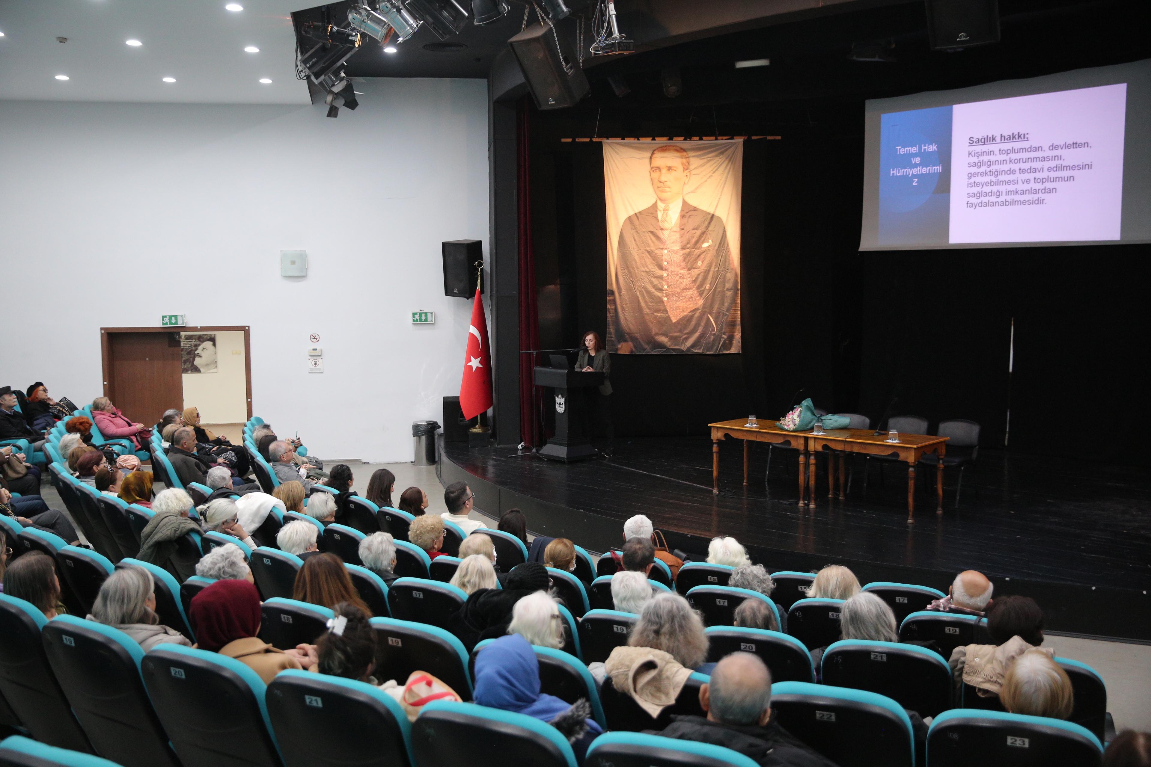 Konak Belediyesi'nden Yaşlı Hakları Semineri (2)