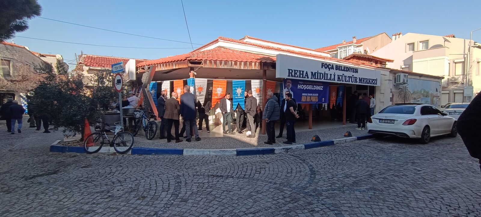 Kültür Merkezi̇-1