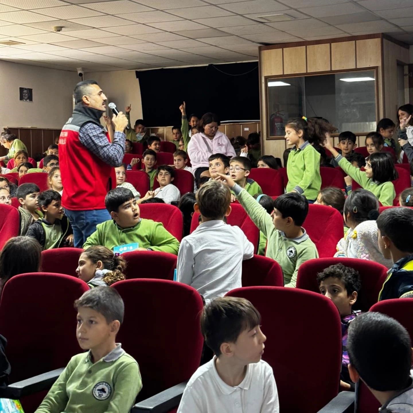 Kuşadası'nda Öğrencilere Su Verimliliği Anlatıldı (5)