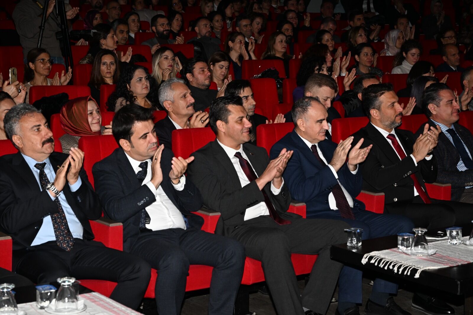 Manisa’da 24 Kasım Öğretmenler Günü Coşkuyla Kutlandı (2)