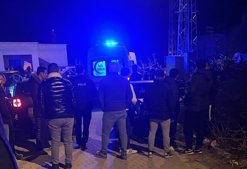 Mersin'de Komşular Arasında Kanlı Tartışma 2 Kişi Hayatını Kaybetti (2)