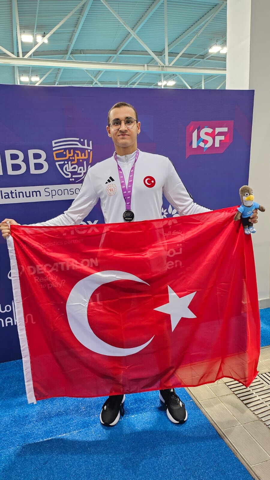 Milli Yüzücü Deniz Alper Dünya Ikincisi Oldu0