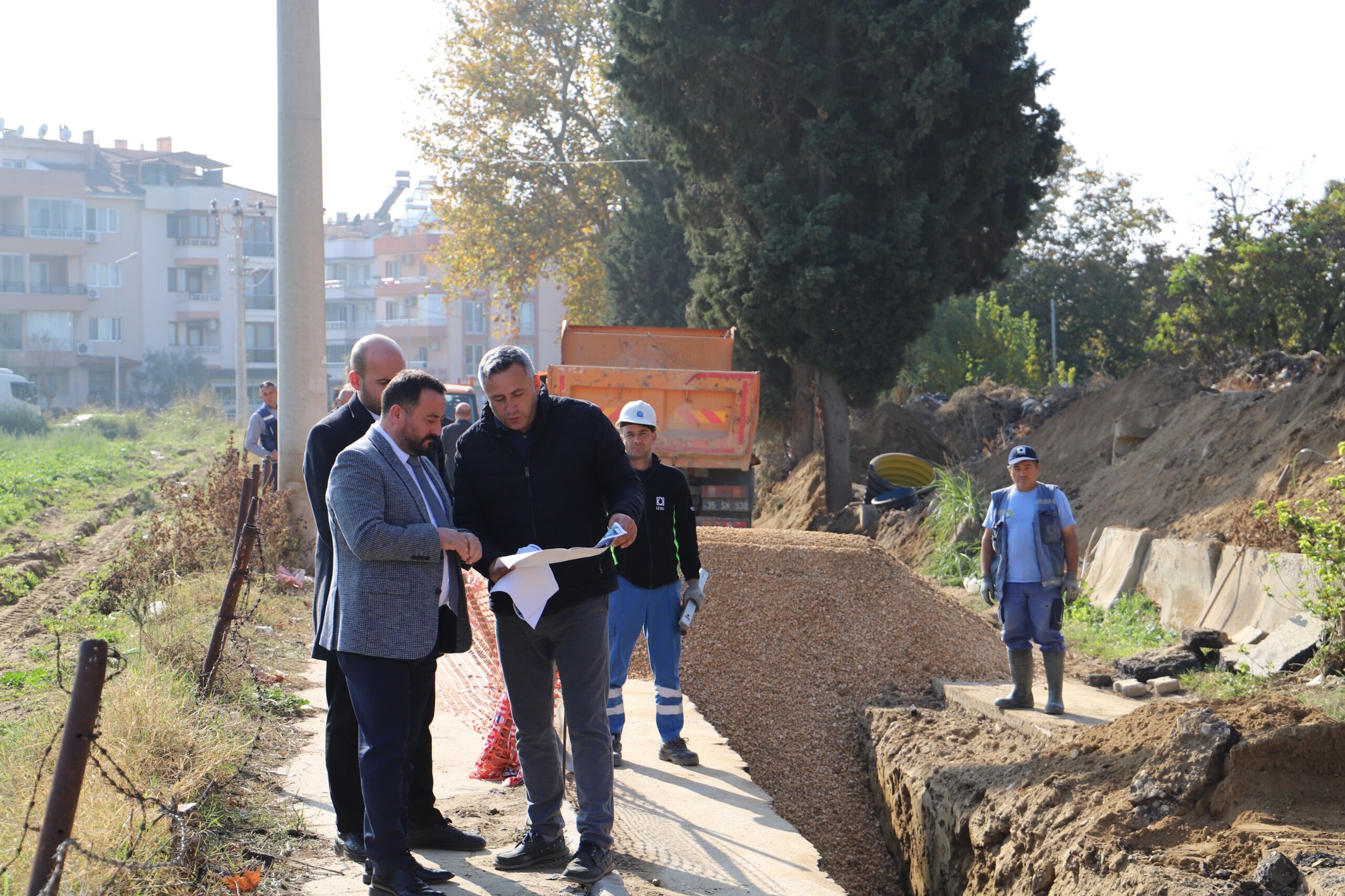 Ödemiş’te 1500 Metrelik Yağmursuyu Hattı Çalışması Başladı (3)