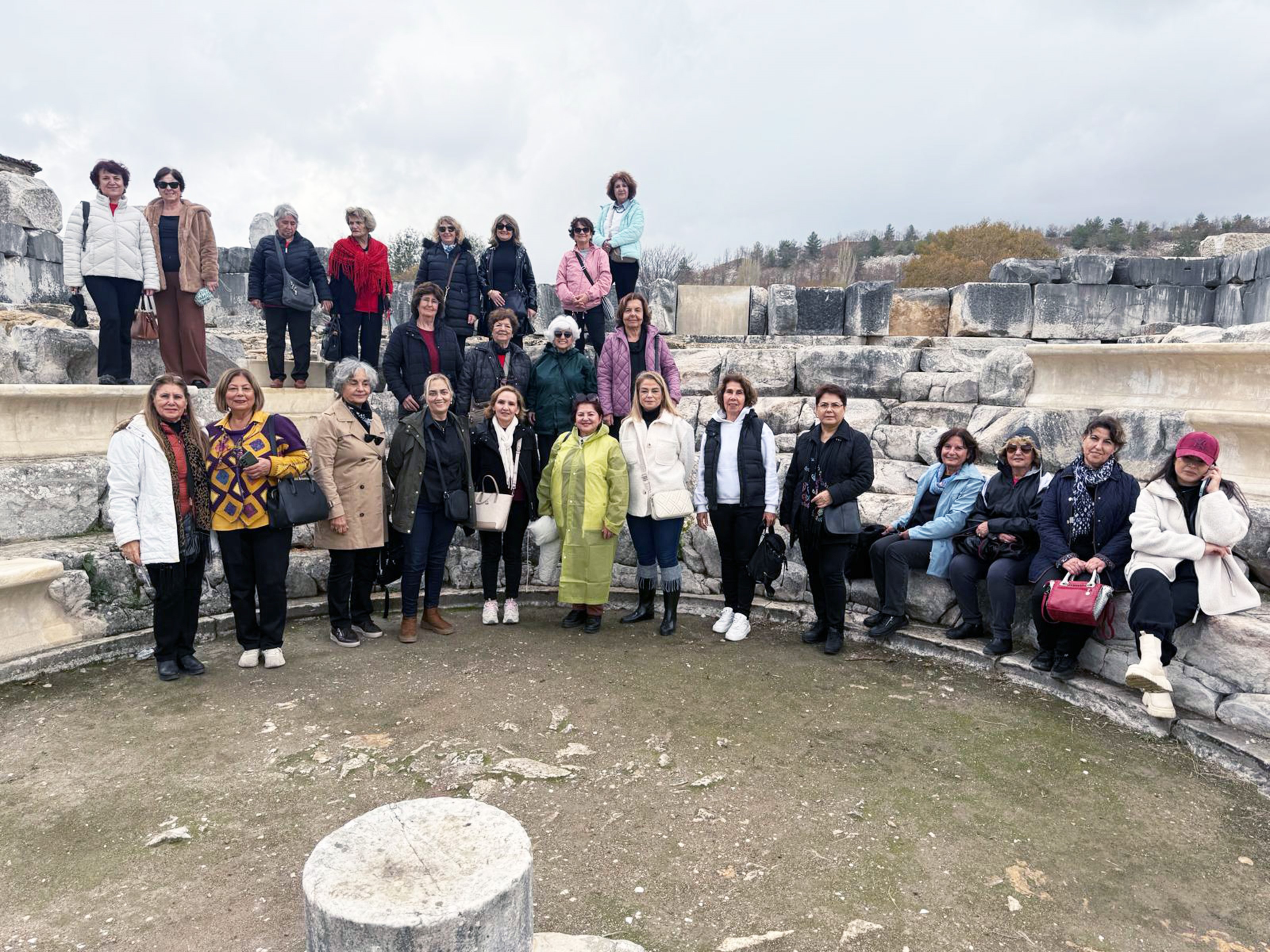 Öğretmenler Stratonikeia'da Kültür Dolu Bir Gezi Yaptı (1)