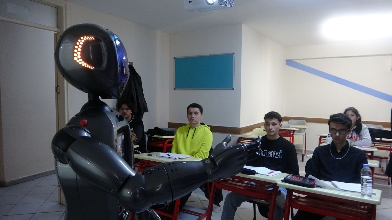 Robot Ada
