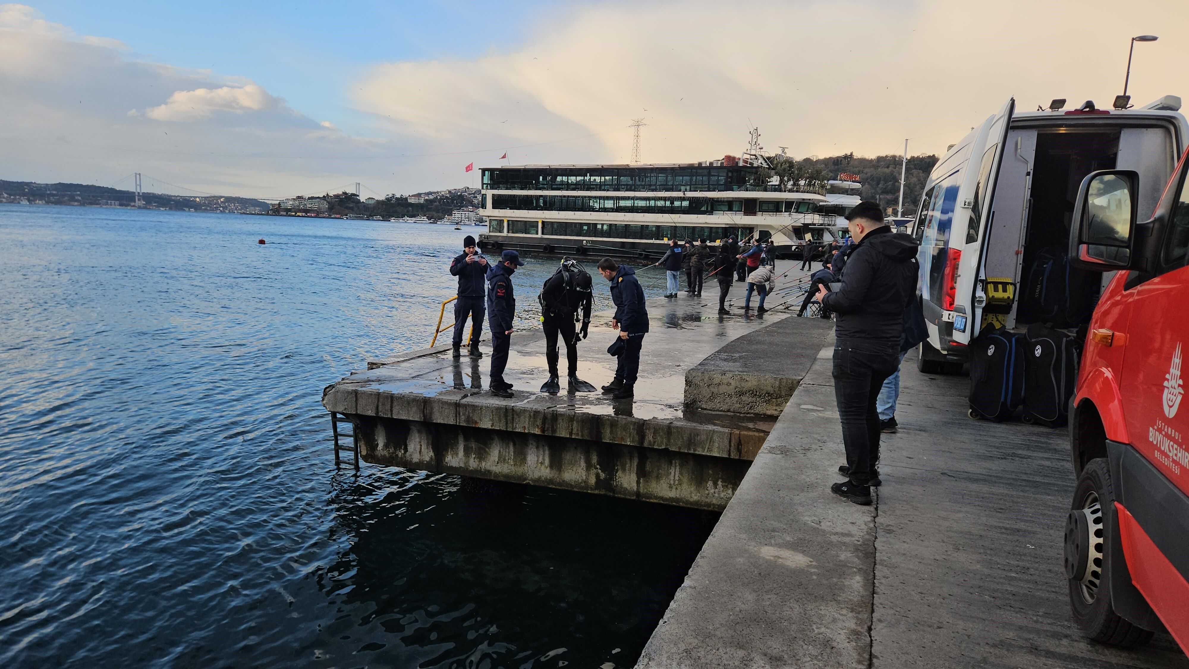 Sarıyer Rumeli Hisarı'nda Gece Balık Tutmaya Giden 2 Kişi Kayboldu (3)