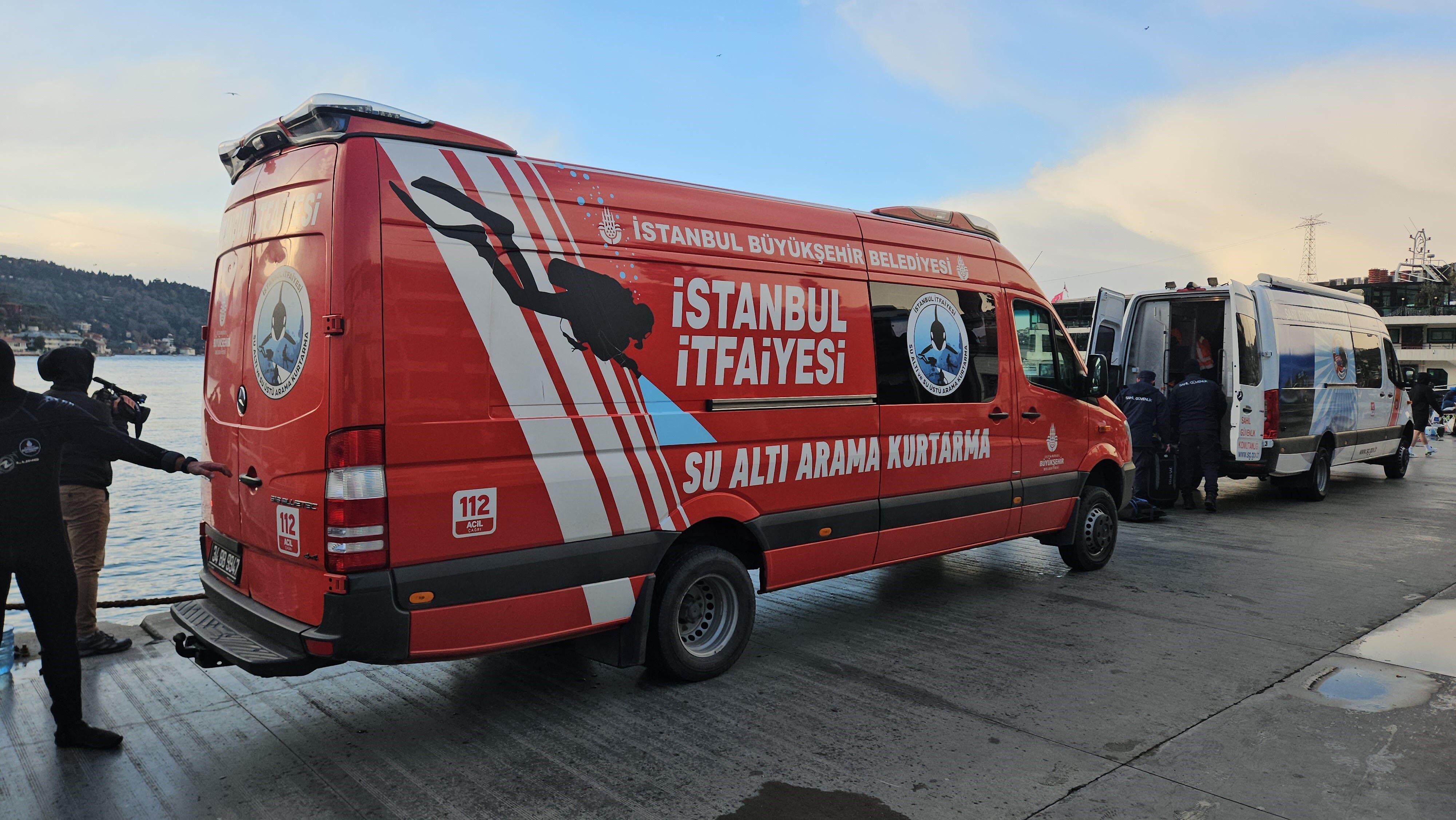 Sarıyer Rumeli Hisarı'nda Gece Balık Tutmaya Giden 2 Kişi Kayboldu (4)