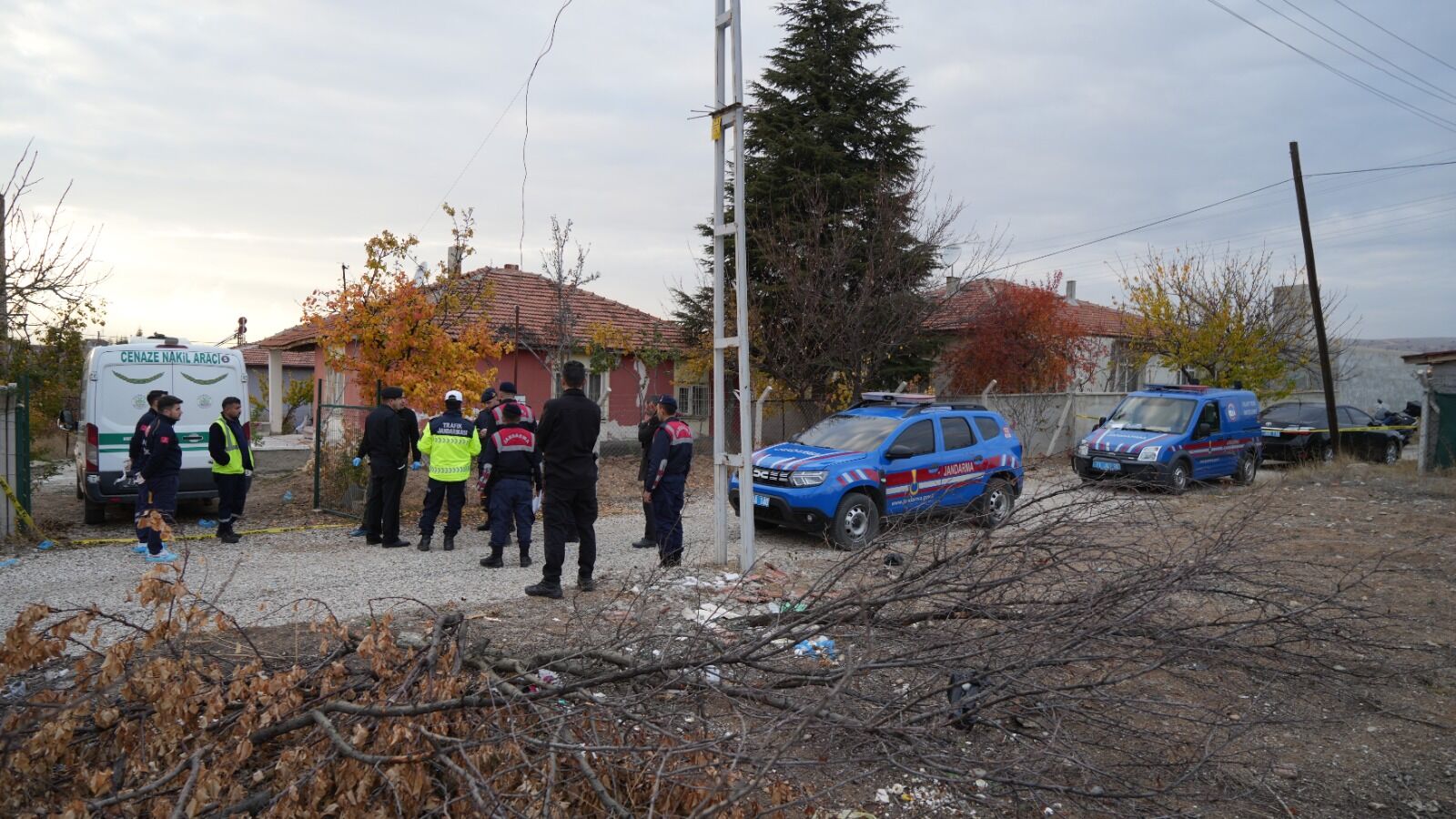 Şizofreni Hastası Ailesine Bıçakla Saldırdı 1 Ölü (1)