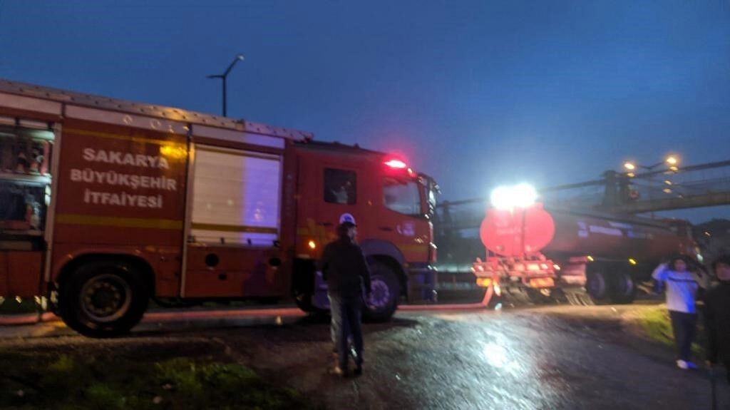 Sobadan Çıkan Alevler Yangına Yol Açtı (4)