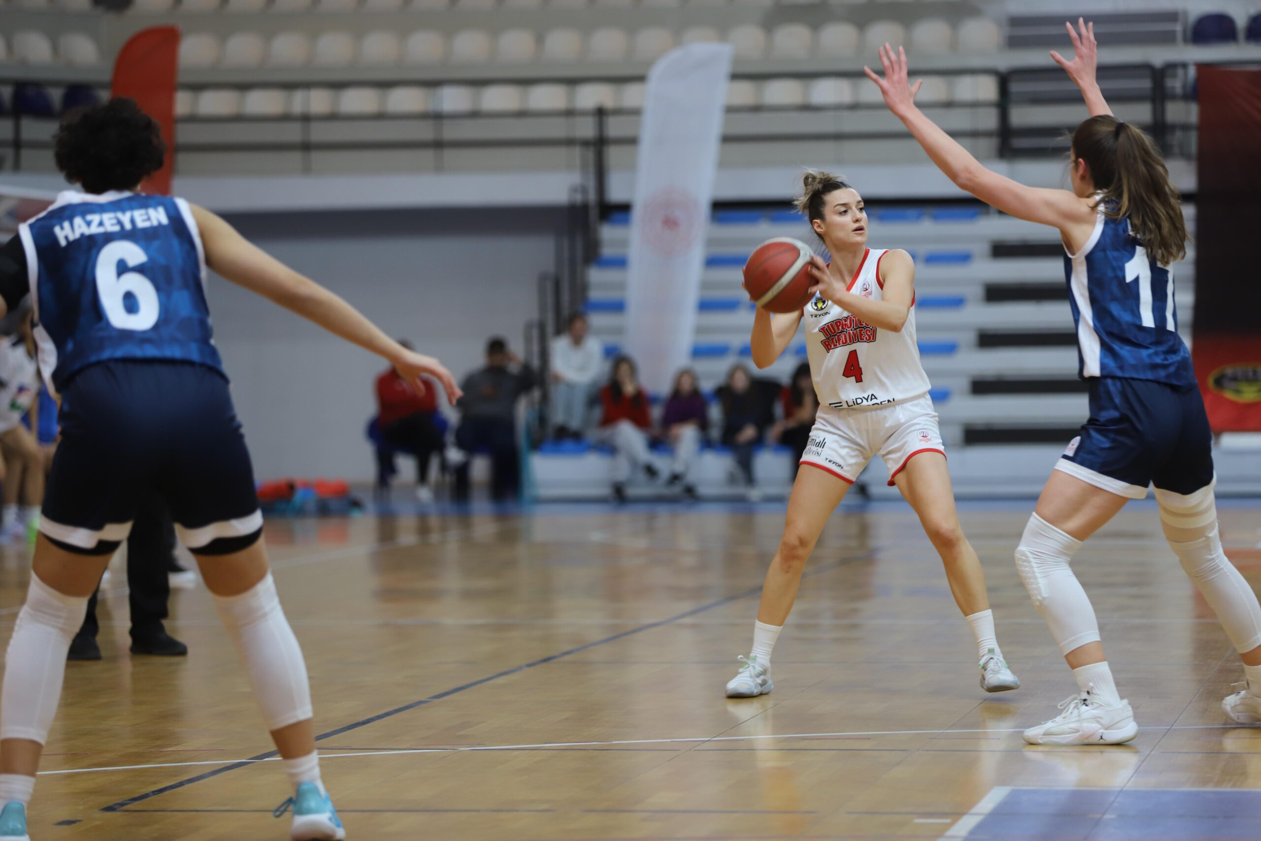 Turgutlu Belediyesi Kadın Voleybol Takımı Akhisargücü'nü Ağırlıyor (4)