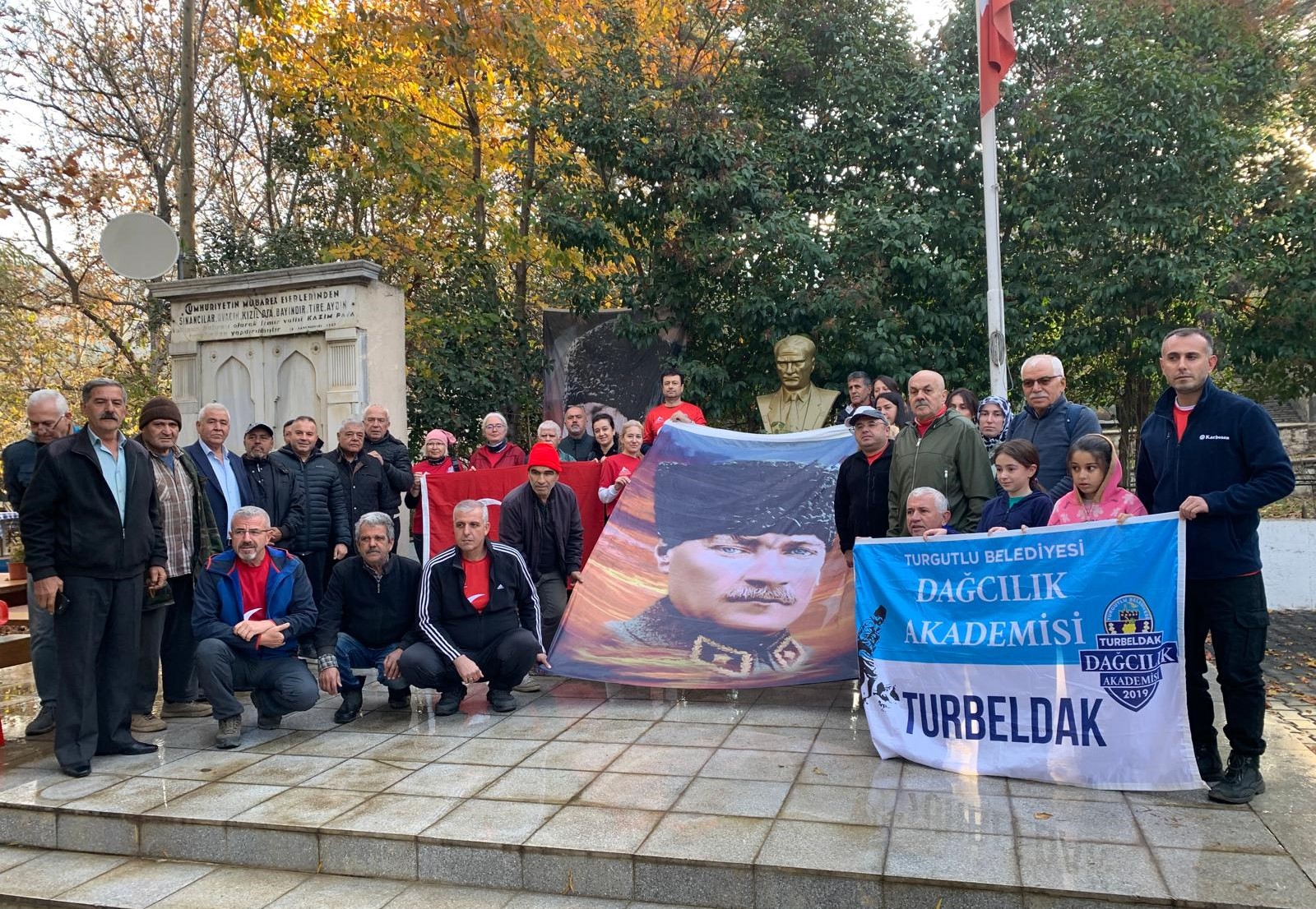 Turgutlu Belediyesi’nden Atatürk’ü Anma Yürüyüşü (5)