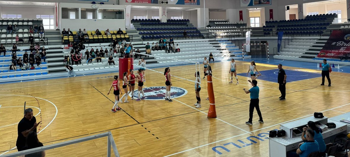 Turgutlu Belediyespor Evinde Aydın Büyükşehir’i 3 Mağlup Etti01