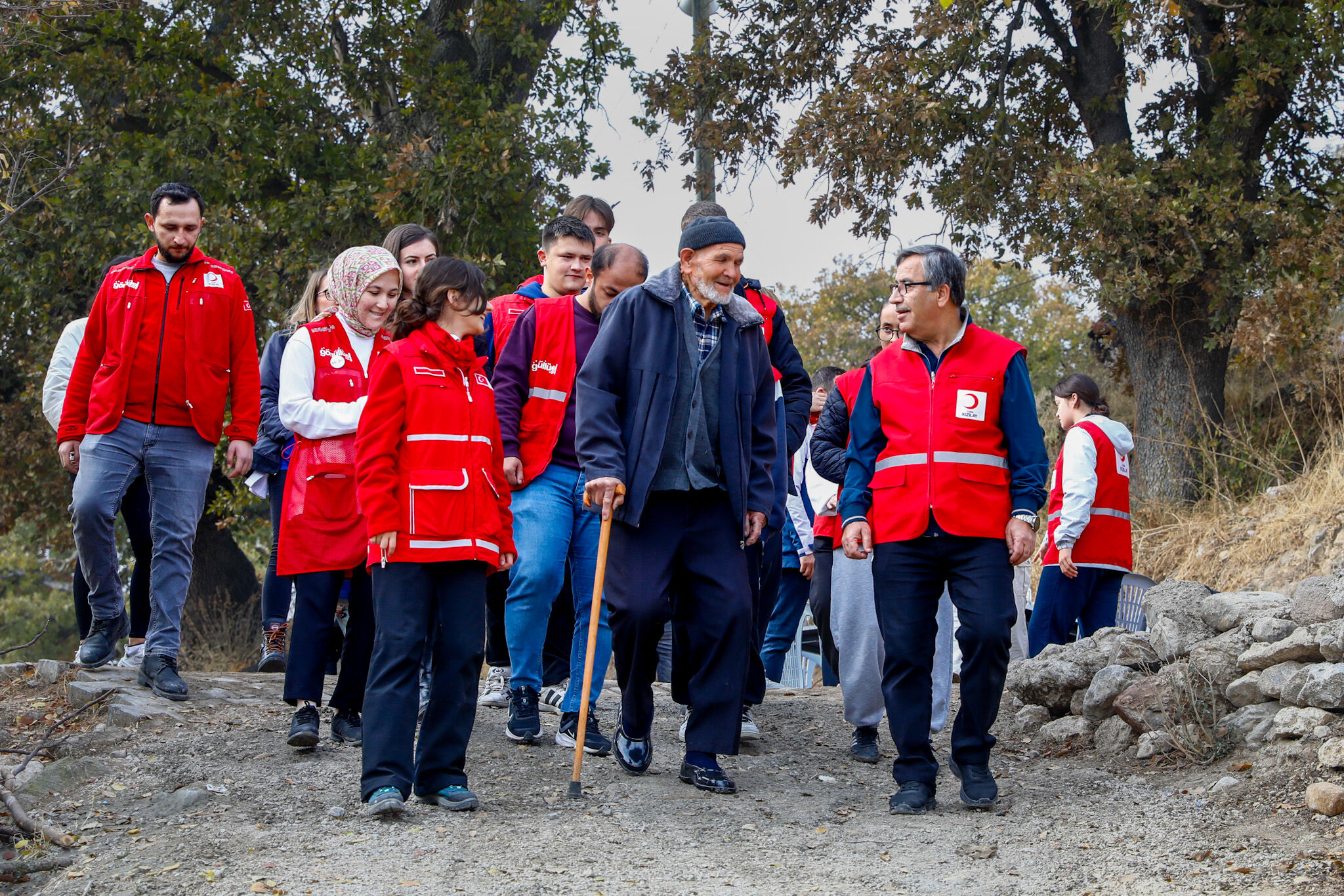 Türk Kızılay’ı Ali Amcayı Sıcak Bir Yuvaya Kavuşturdu (2)