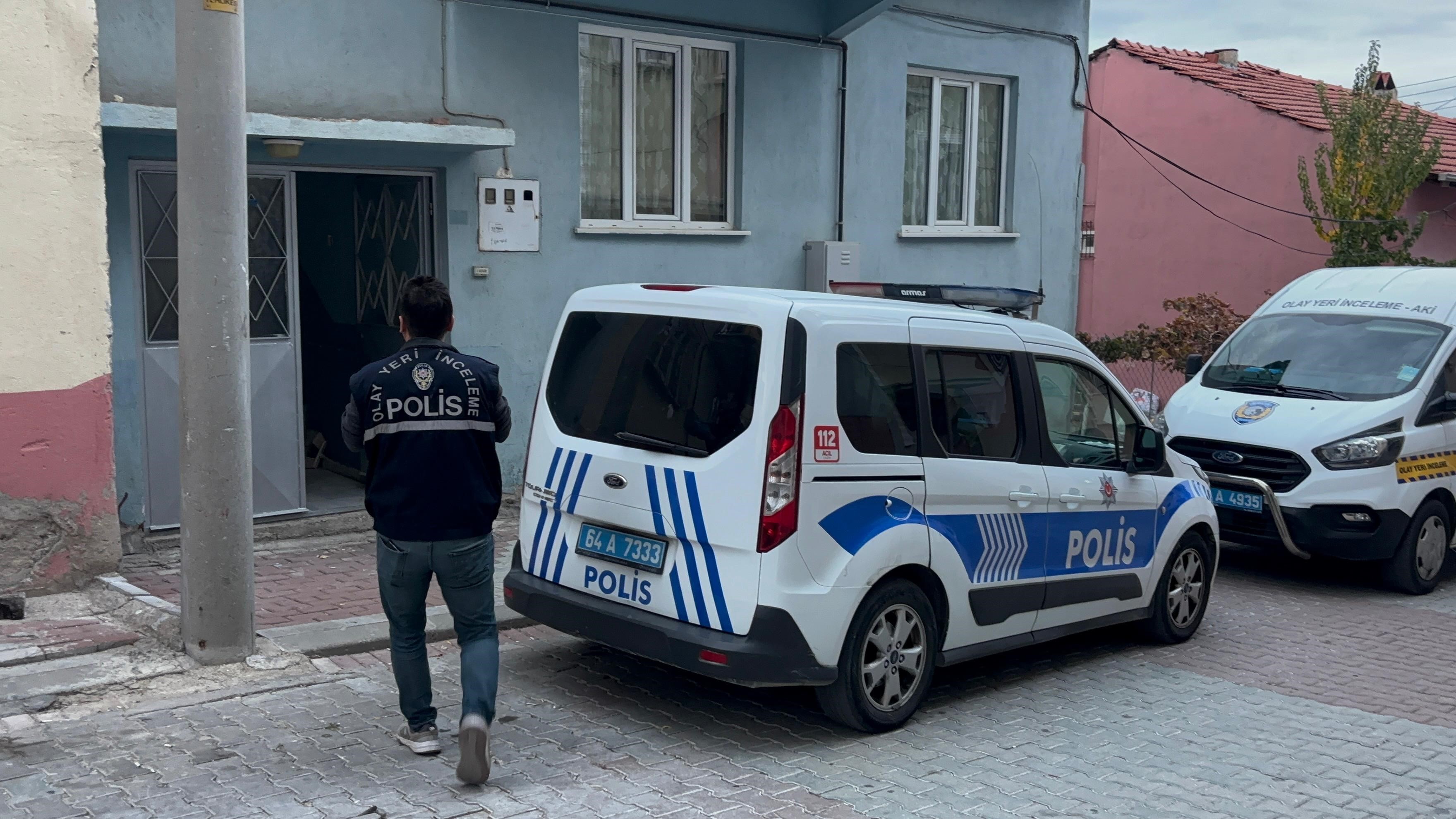 Uşak'ta Annesini Öldüren Şahıs Tutuklandı (2)