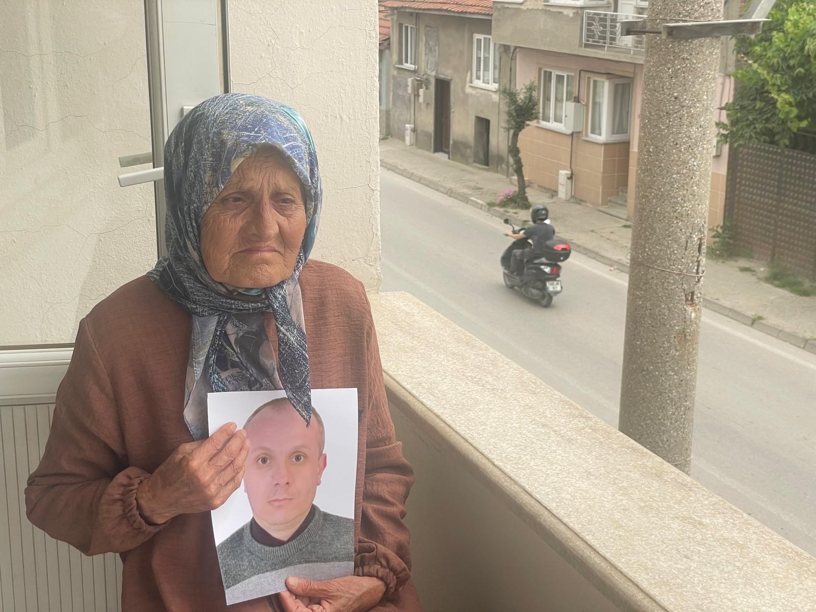 Uzun Ekmek Aldı Diye Kızan Oğul 113 Gündür Eve Gelmiyor (2)