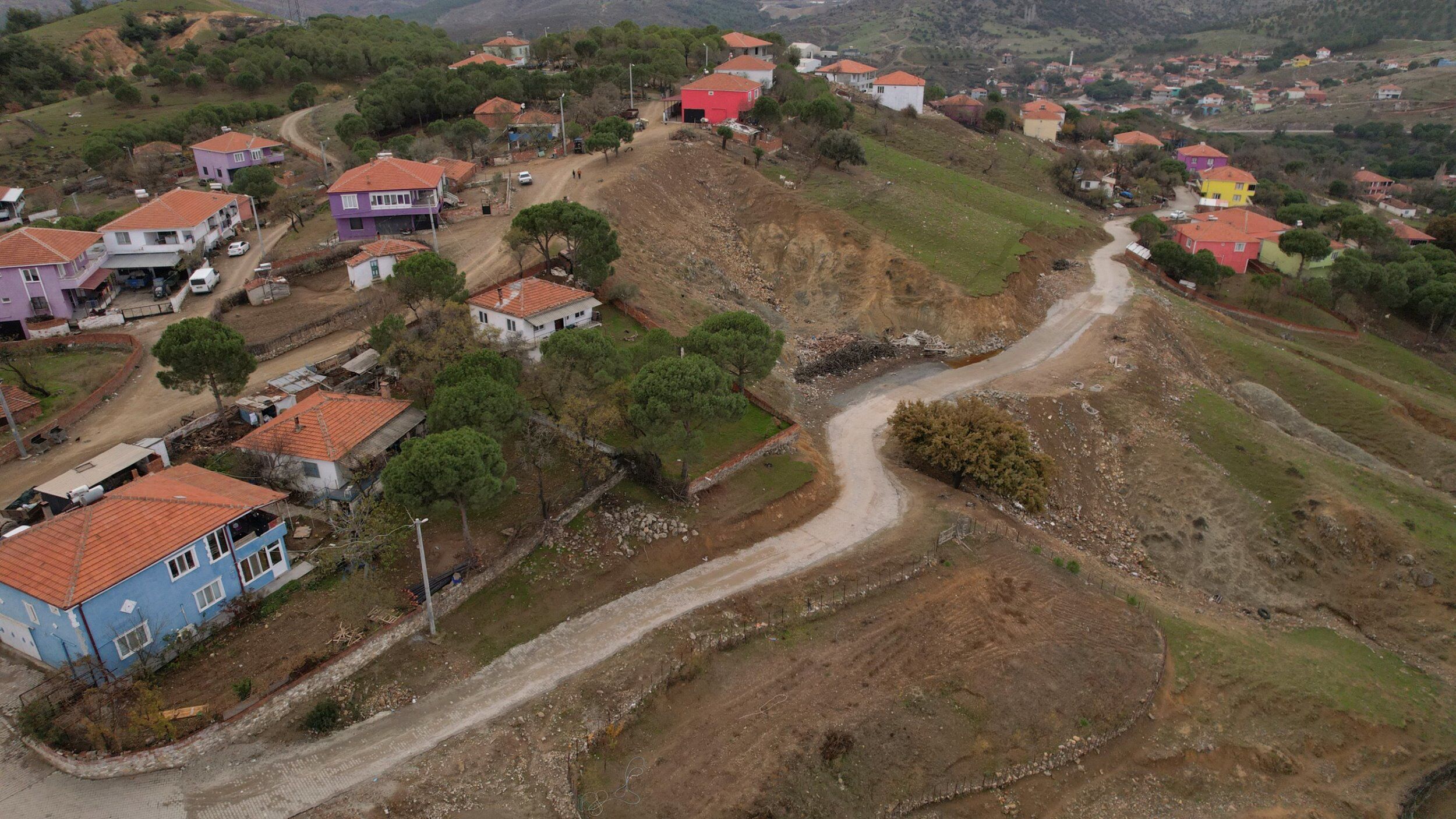 4 Kırsal Mahalleye 4 Bin Metrekare Kilit Parke Taşı Döşendi… (3)
