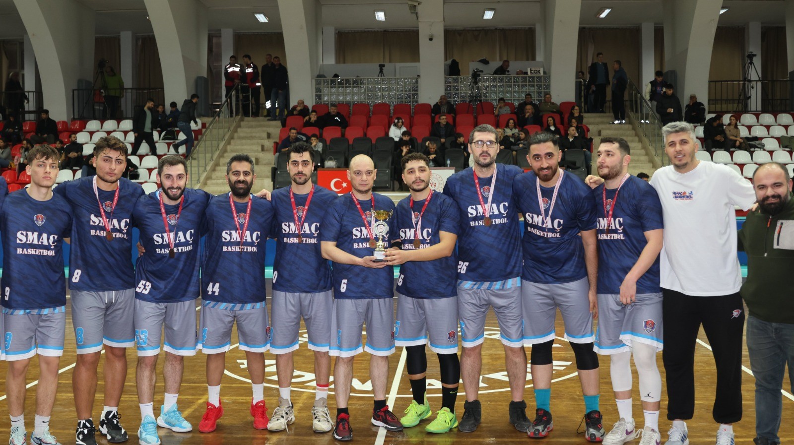 Aydın’da Büyük Erkekler Basketbol Turnuvası Şampiyonu Belli Oldu! (1)