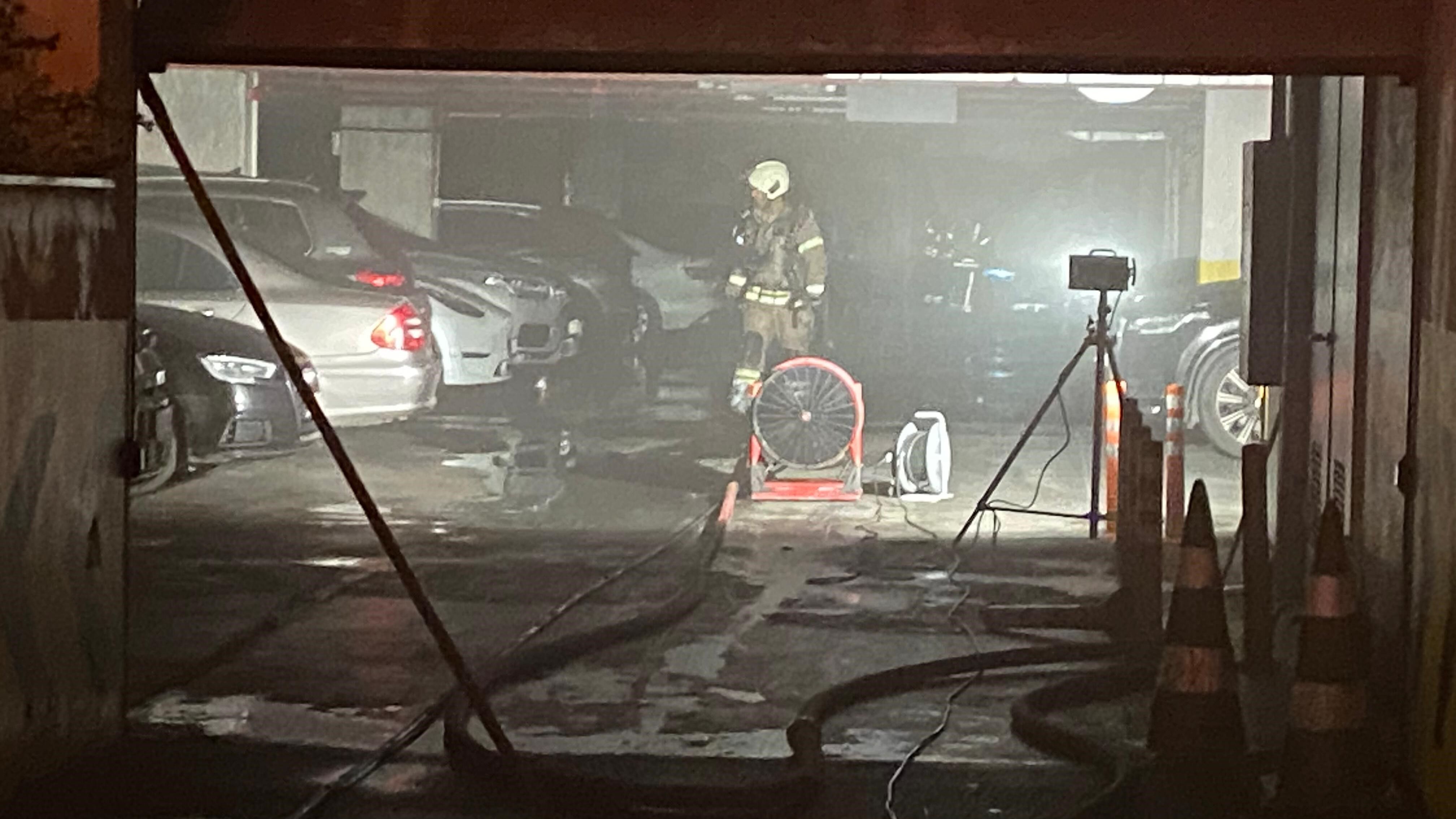 Başakşehir’de Elektrikli Araç Yangını Panik Yarattı!2