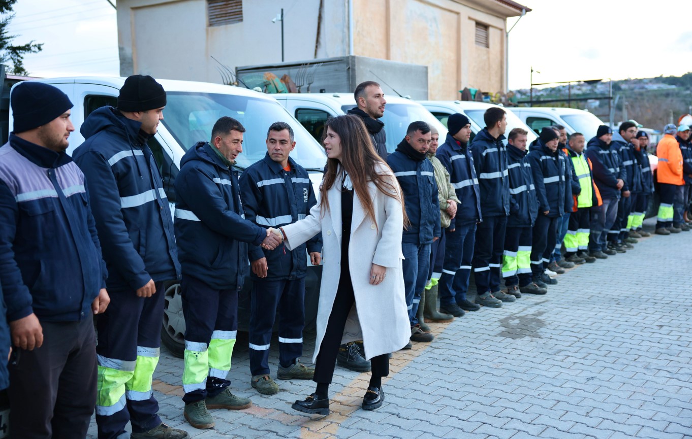 Başkan Lâl Denizli'den Yeni Yıl Mesajı Emeklerinizle Çeşme Daha Güzel