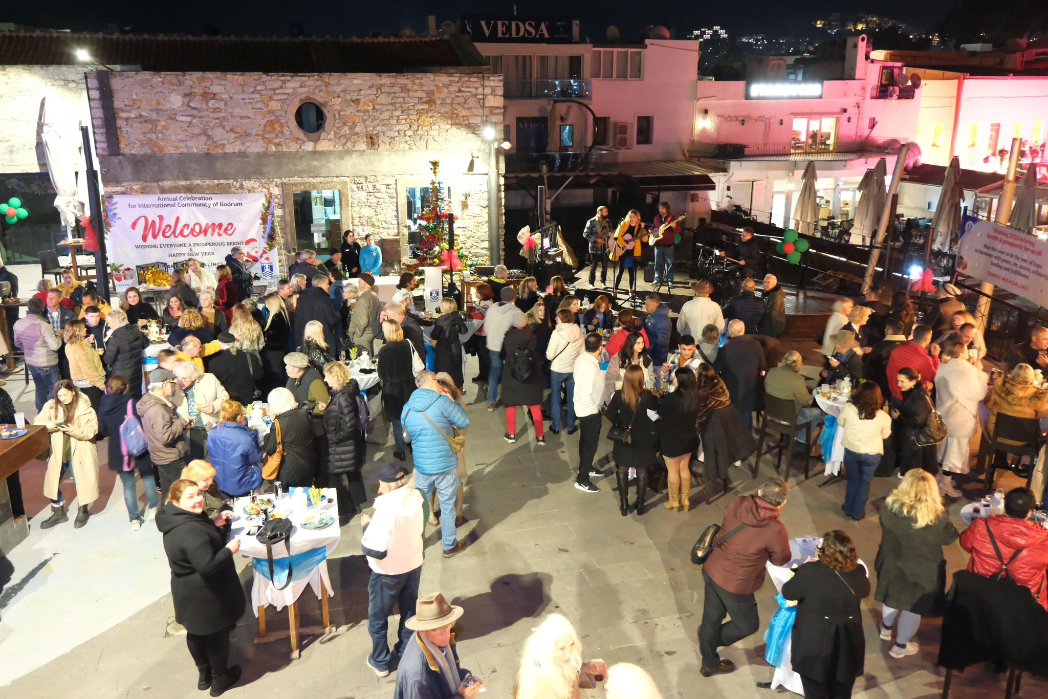 Bodrum'da Geleneksel Yılbaşı Kokteyli Renkli Anlara Sahne Oldu (5)