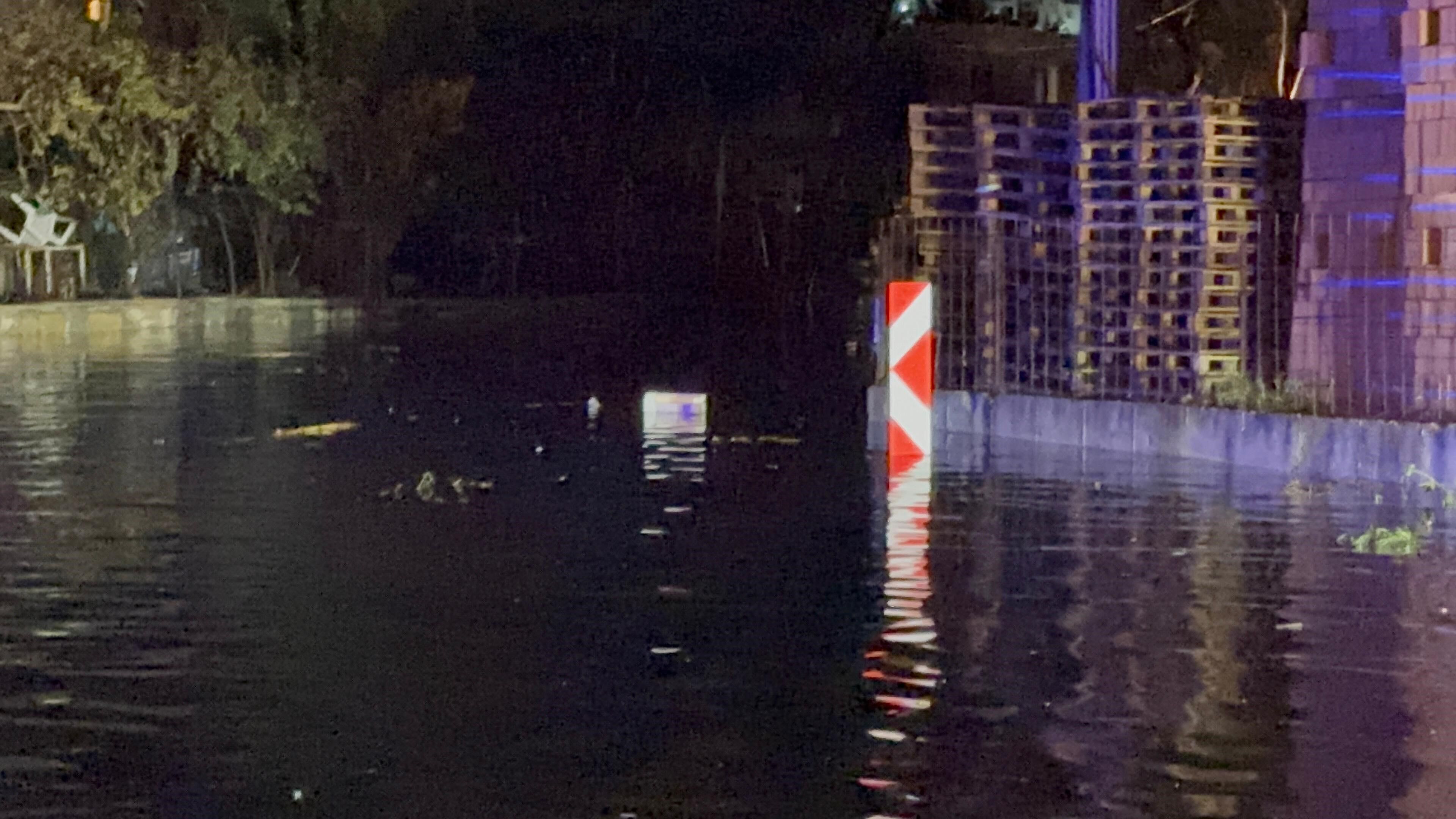 Bodrum'da Sağanak Yağış Sel Felaketine Dönüştü (3)