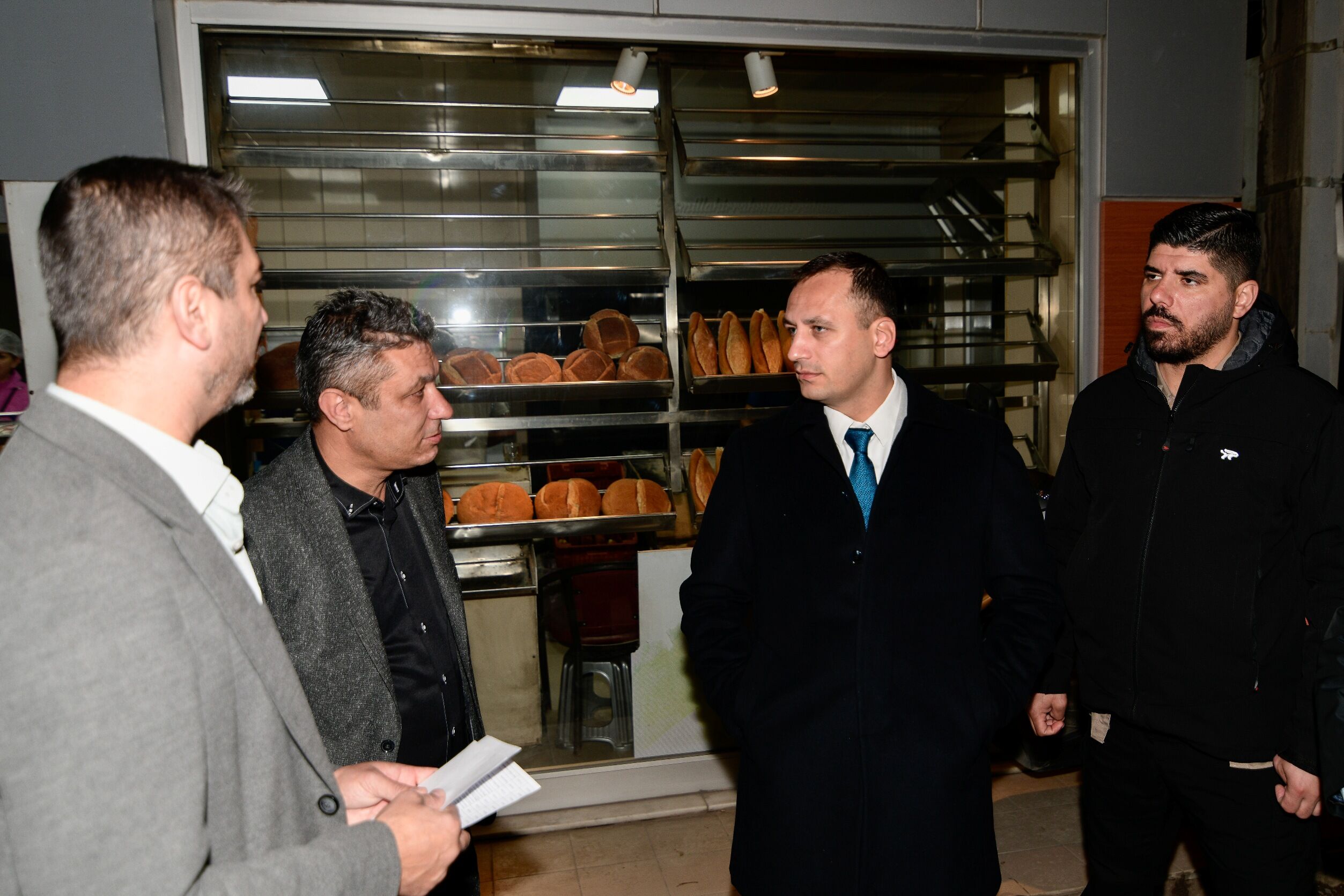 Bornova’da Gece Gündüz Fırınlara Sıkı Denetim (2)