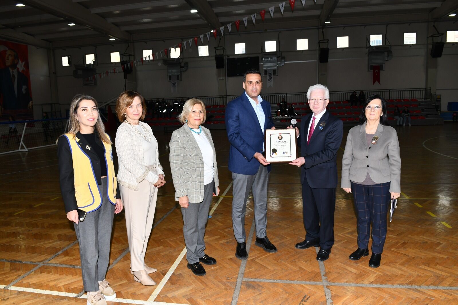 Çiğli'de Golbol Turnuvası Ile Engeller Aşılıyor (4)
